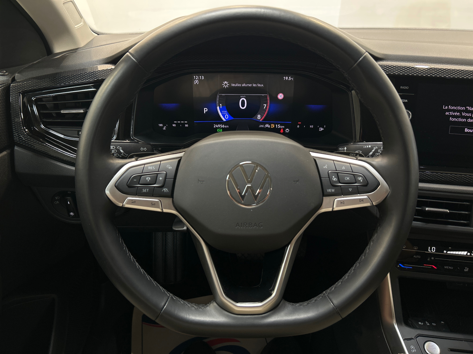 Photo 11 du véhicule VOLKSWAGEN TAIGO