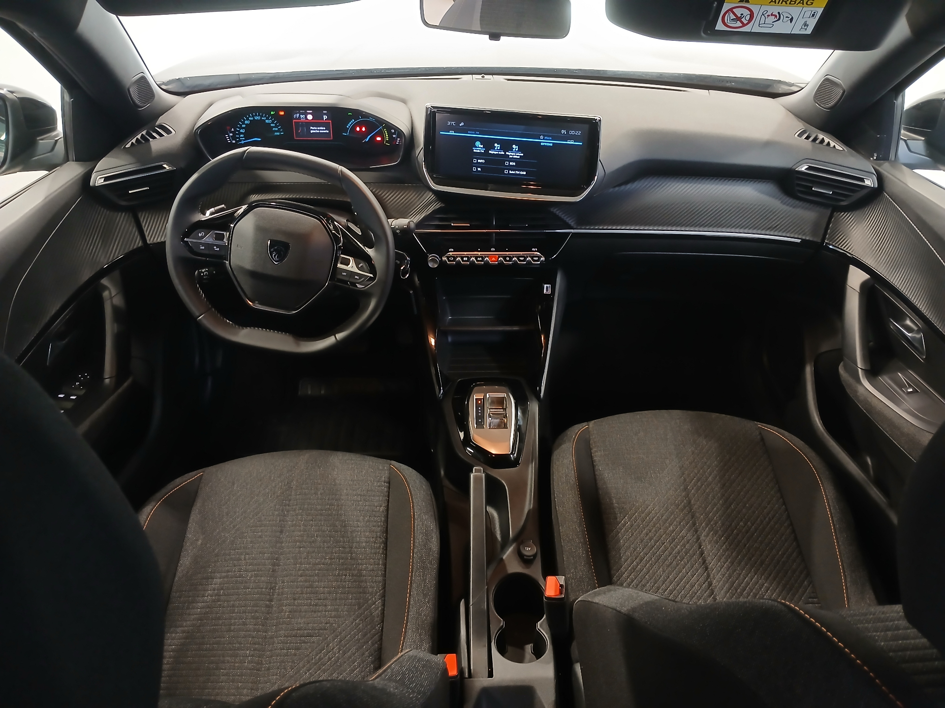 Photo 25 du véhicule PEUGEOT 2008