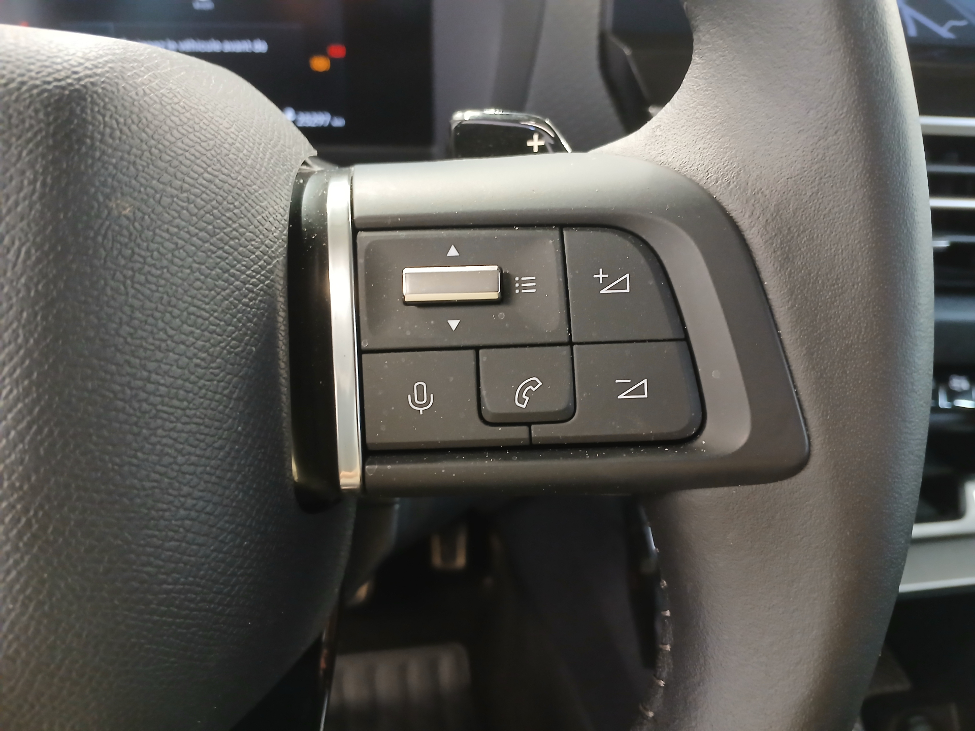Photo 11 du véhicule CITROEN C4