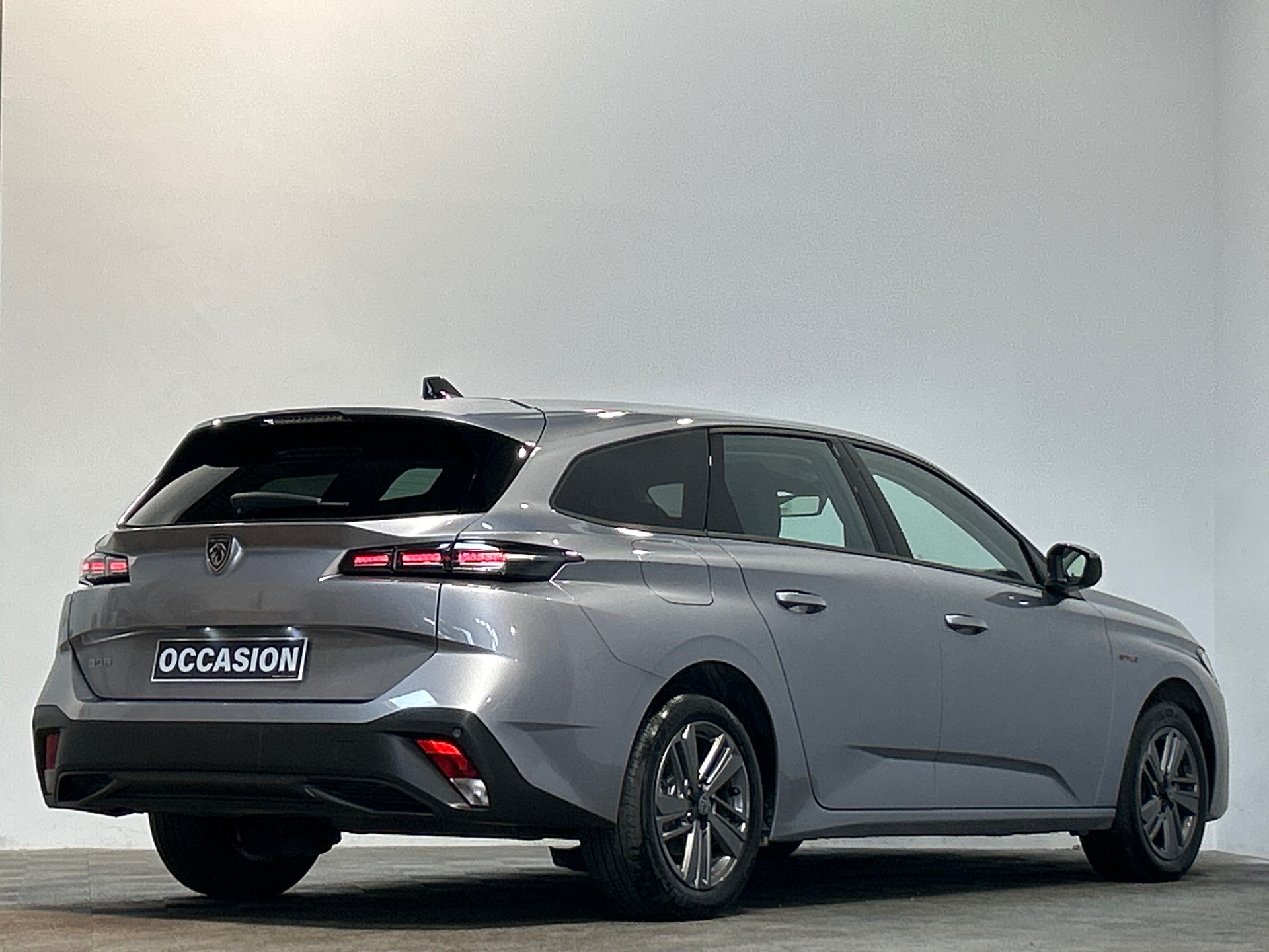 Photo 3 du véhicule PEUGEOT 308 SW
