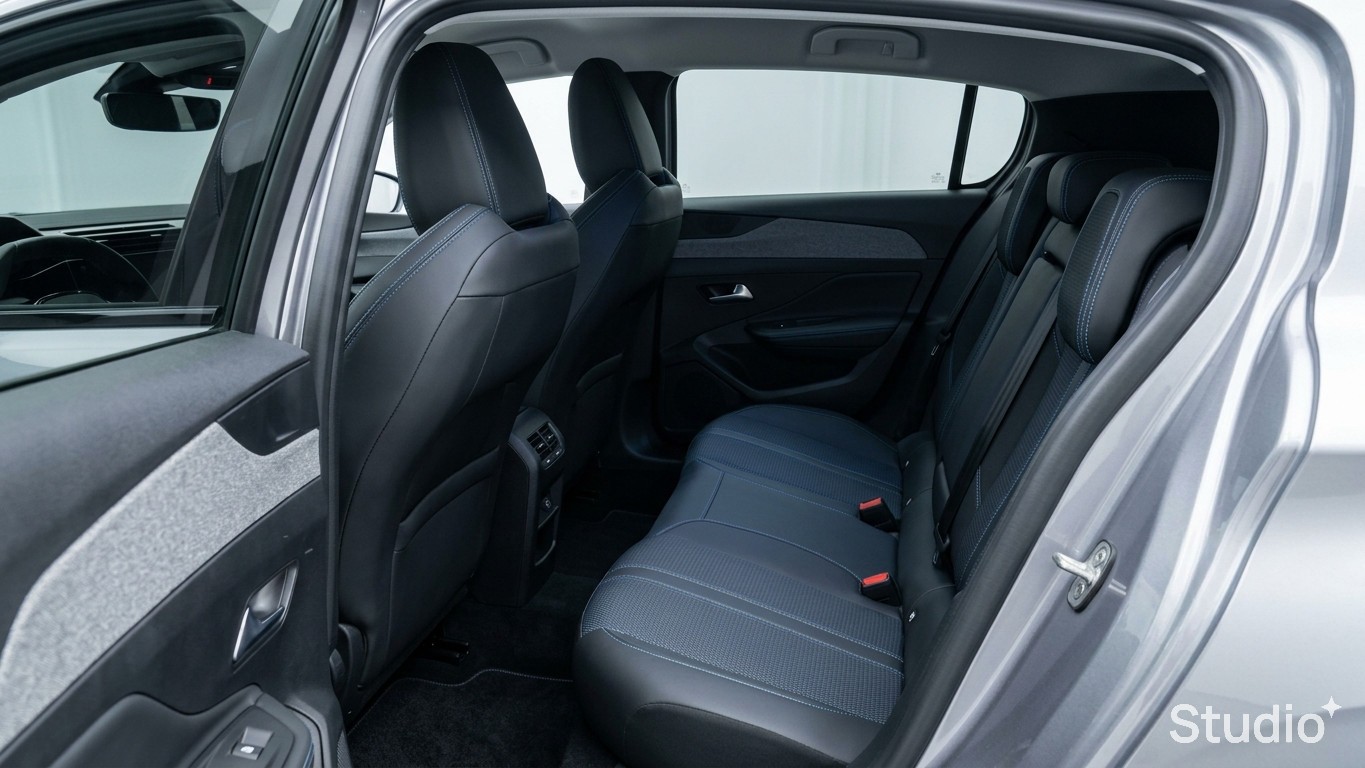 Photo 10 du véhicule PEUGEOT 308