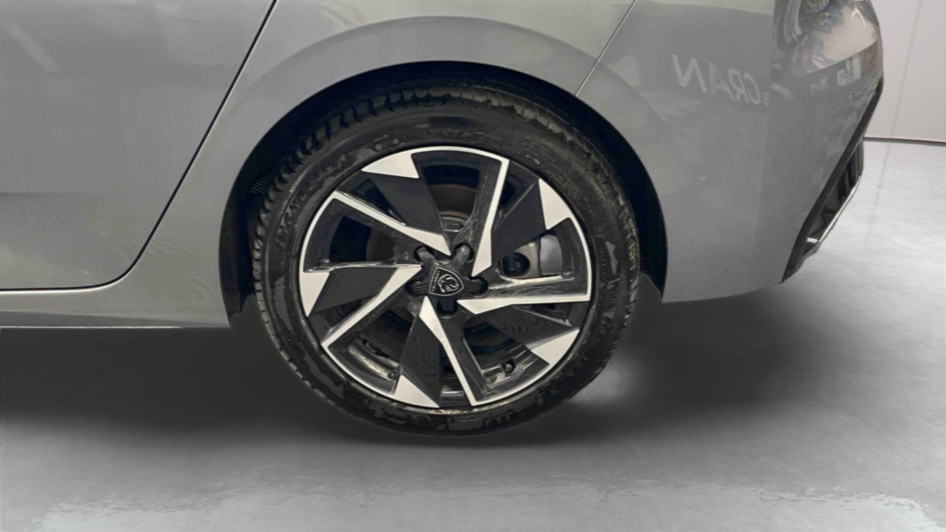 Photo 15 du véhicule PEUGEOT 308