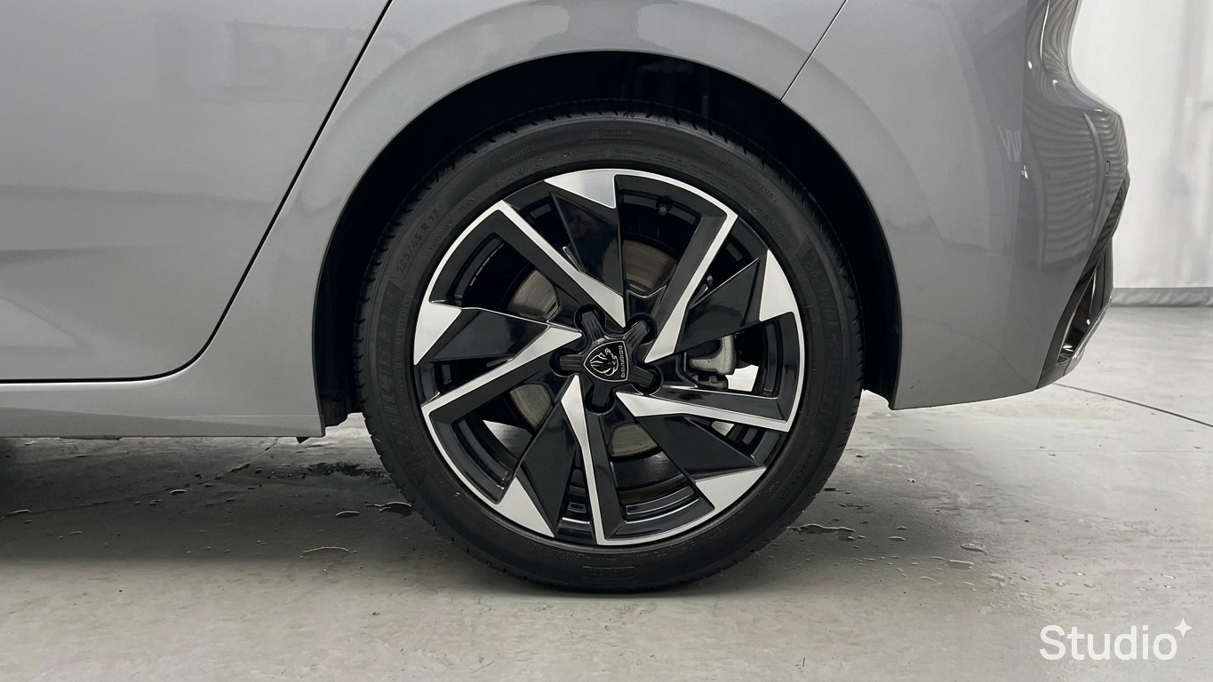 Photo 15 du véhicule PEUGEOT 308
