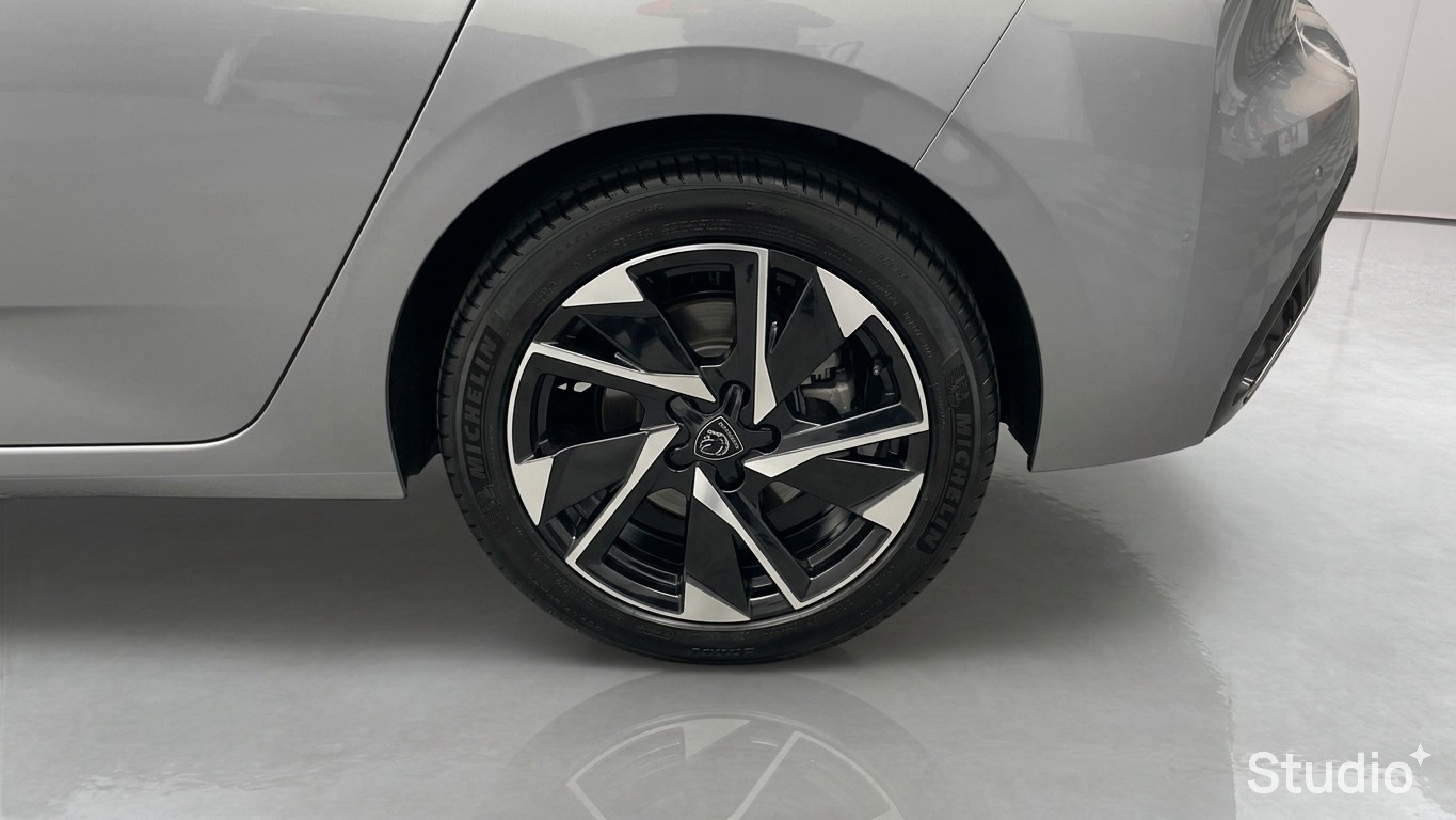 Photo 15 du véhicule PEUGEOT 308