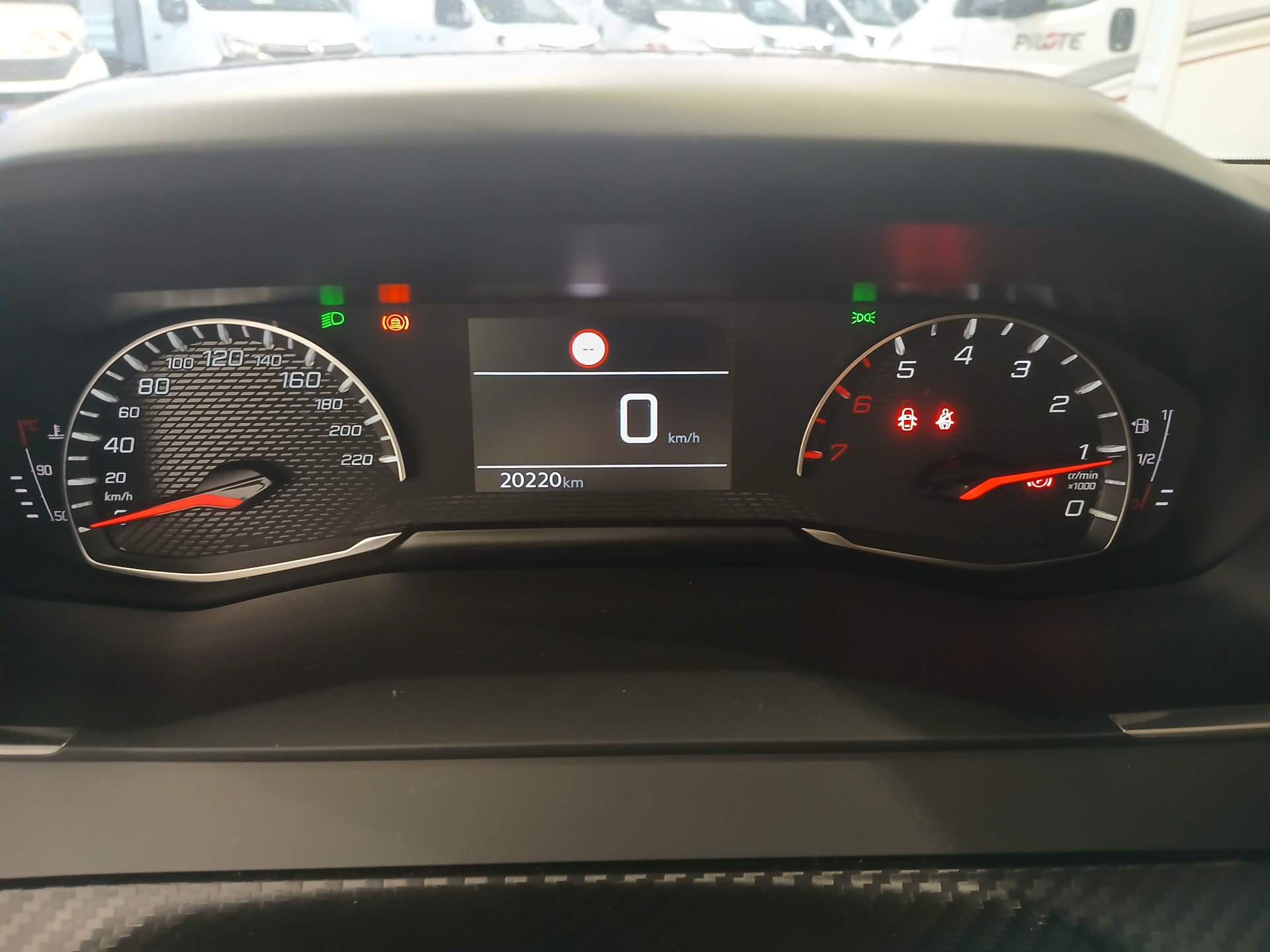 Photo 30 du véhicule PEUGEOT 208