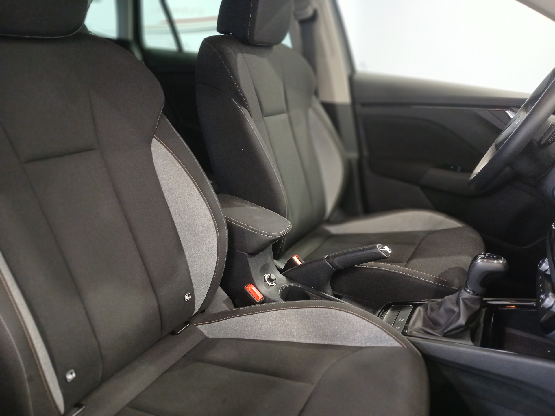 Photo 9 du véhicule SKODA SCALA