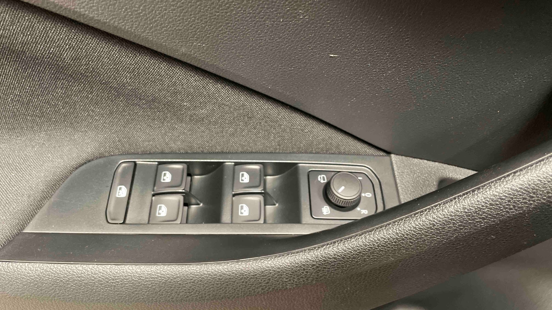 Photo 19 du véhicule SKODA SCALA