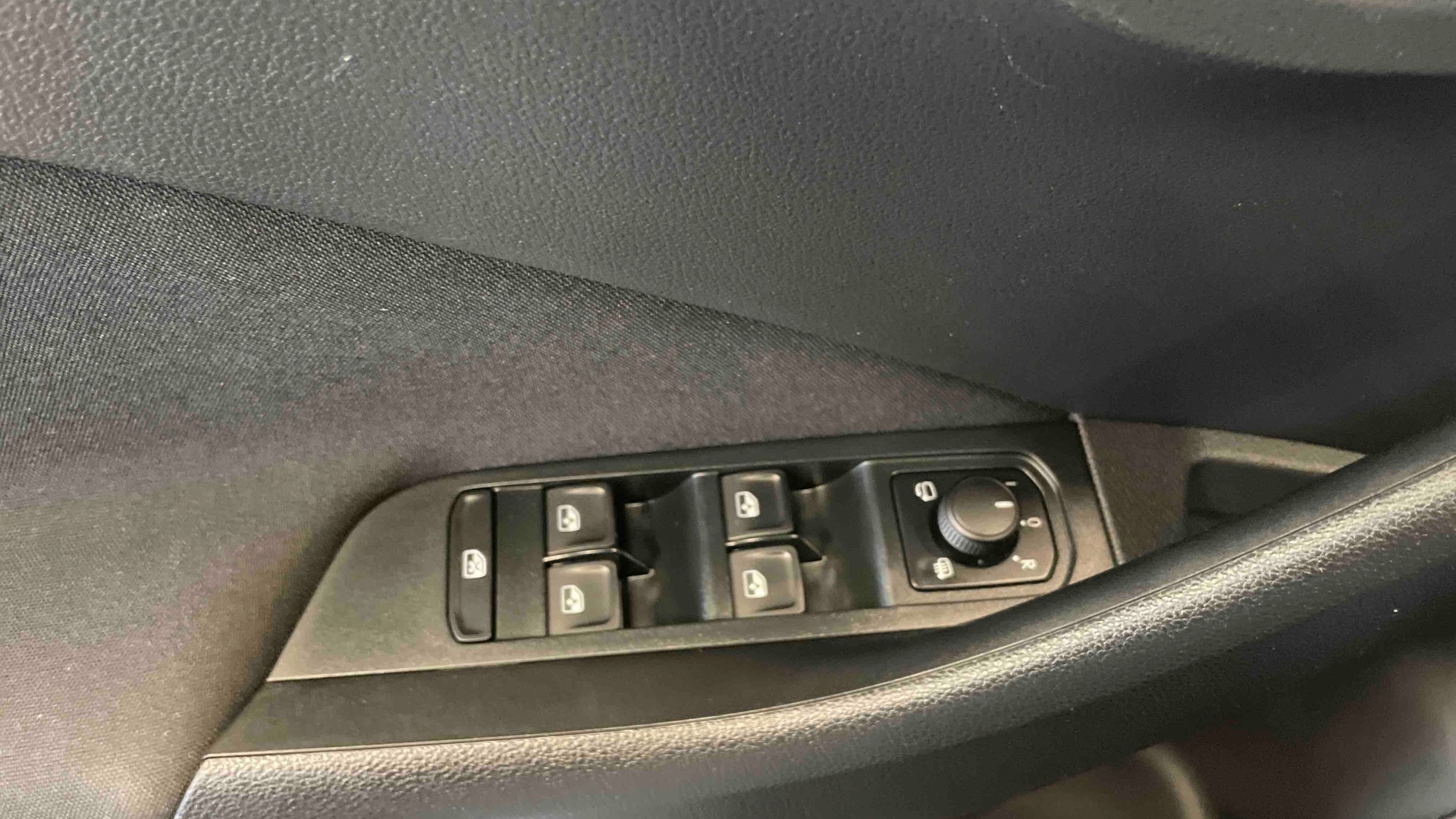 Photo 14 du véhicule SKODA SCALA