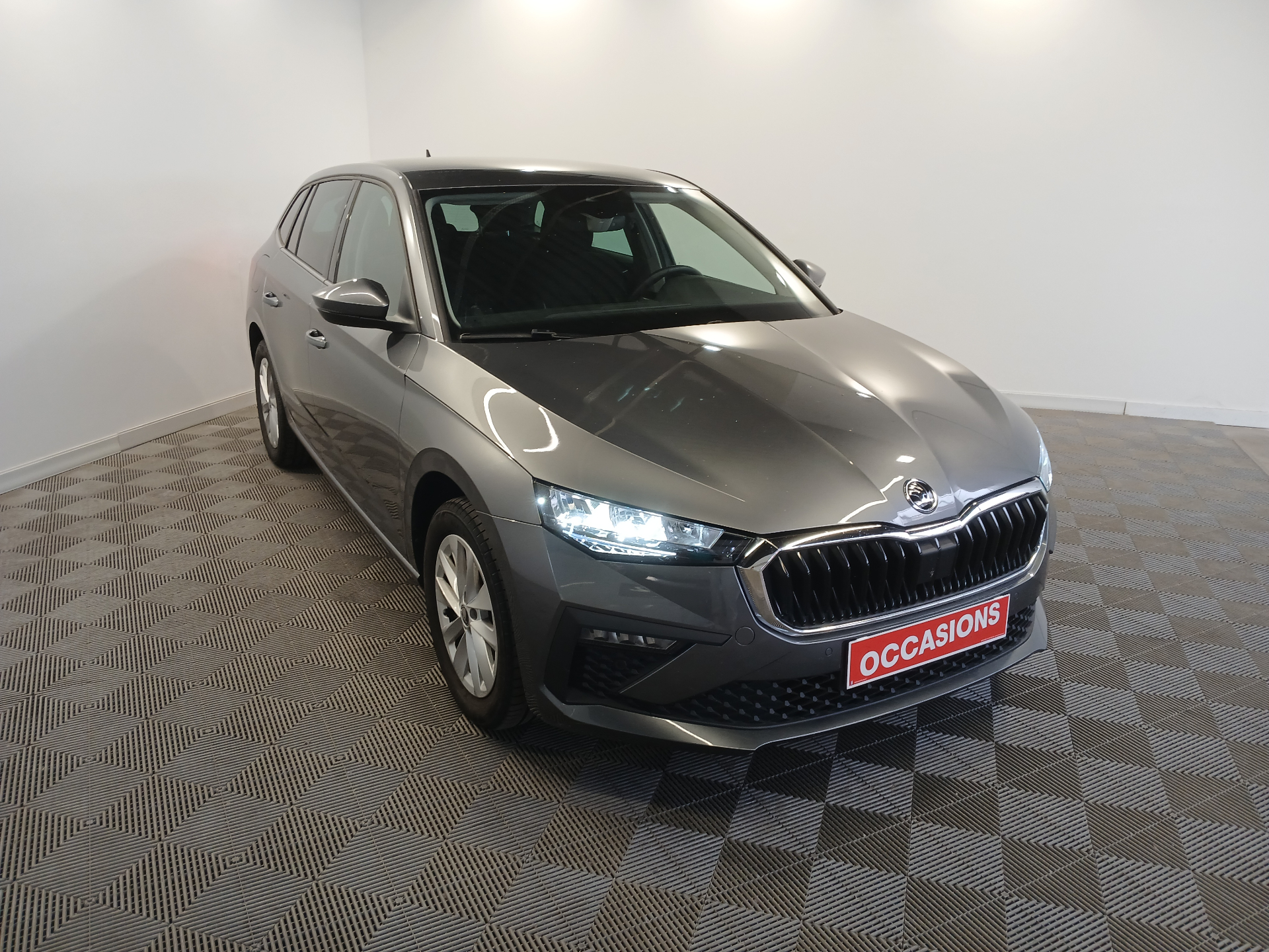 Photo 6 du véhicule SKODA SCALA
