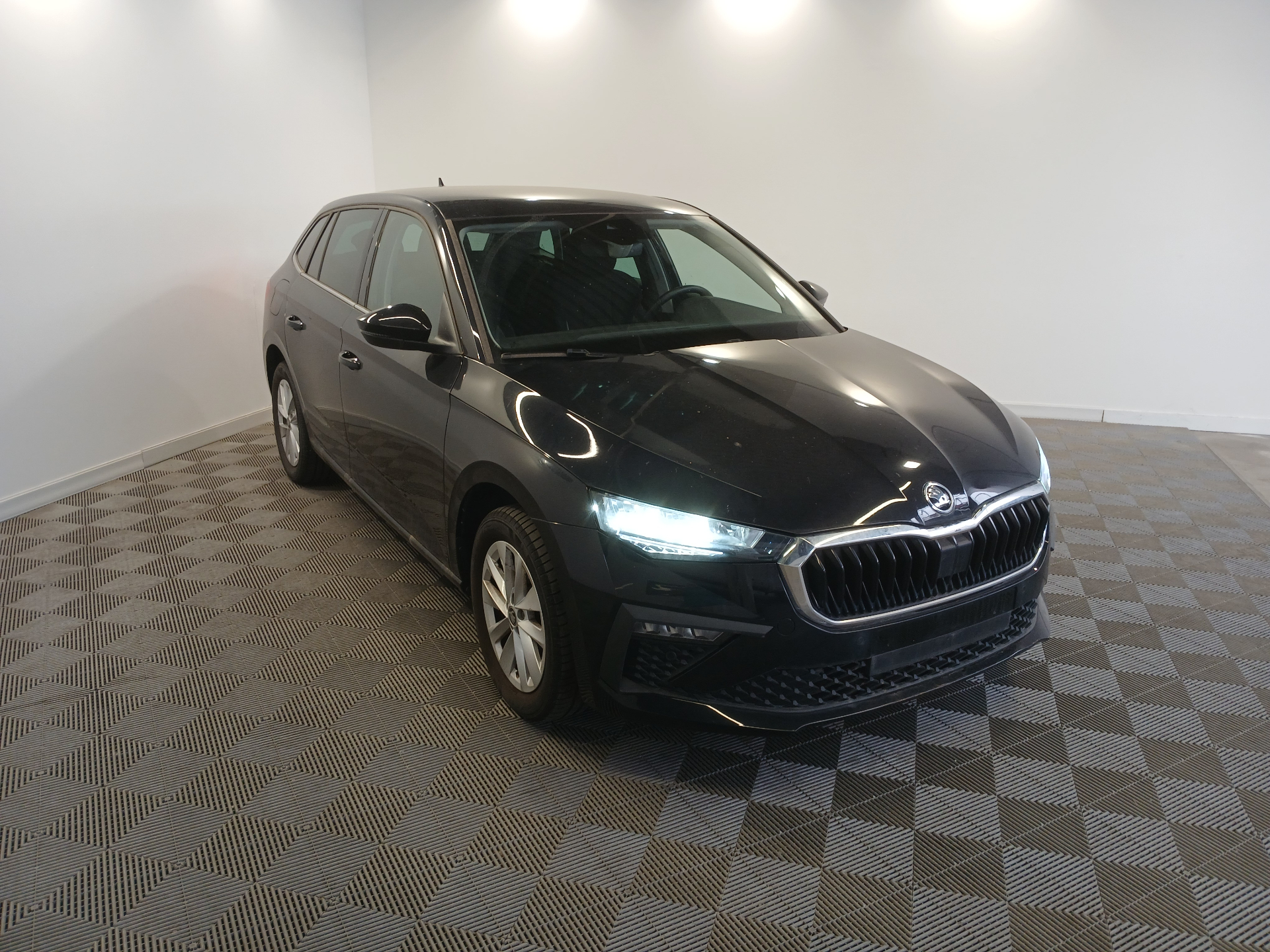 Photo 28 du véhicule SKODA SCALA