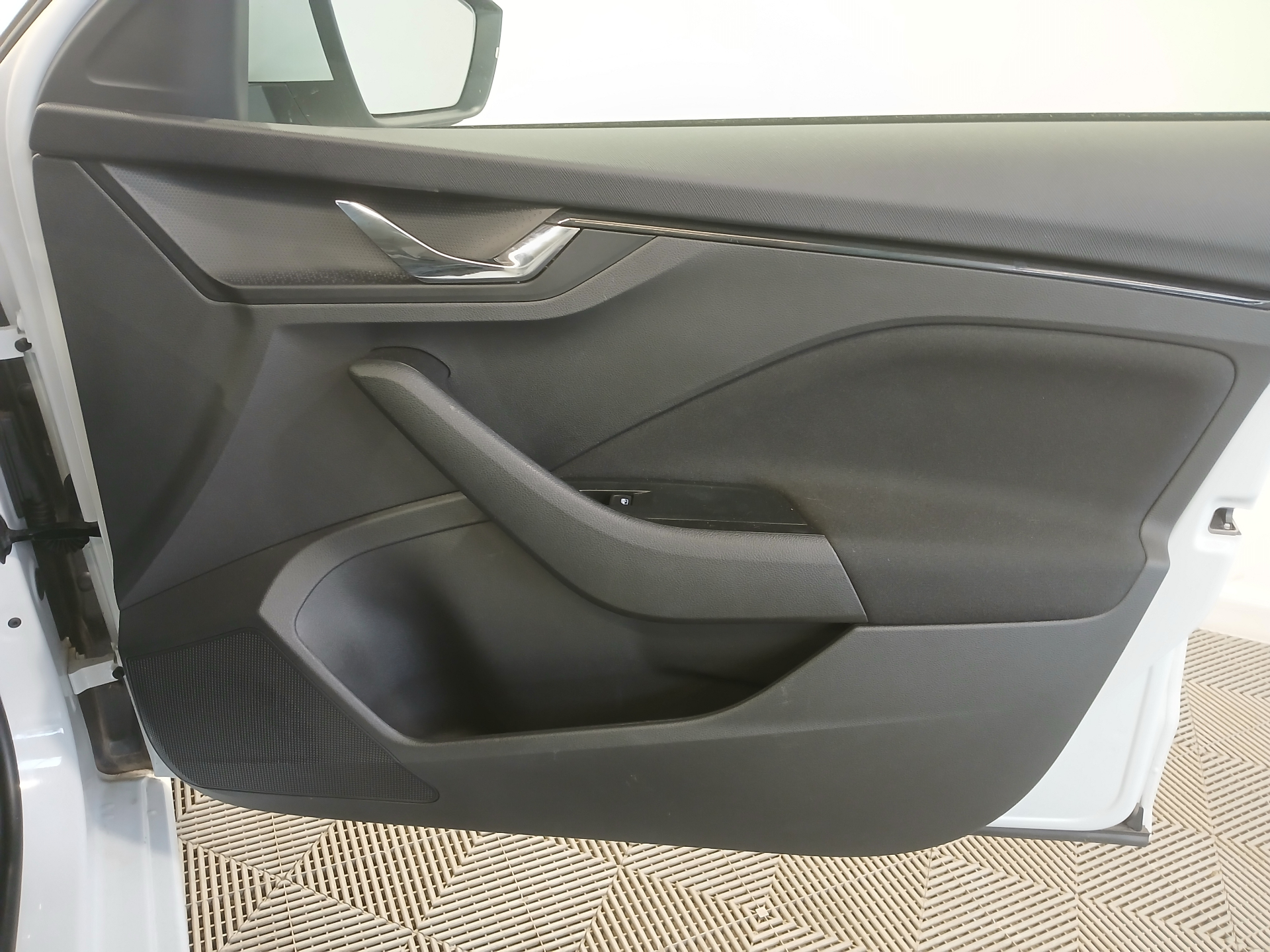 Photo 6 du véhicule SKODA SCALA