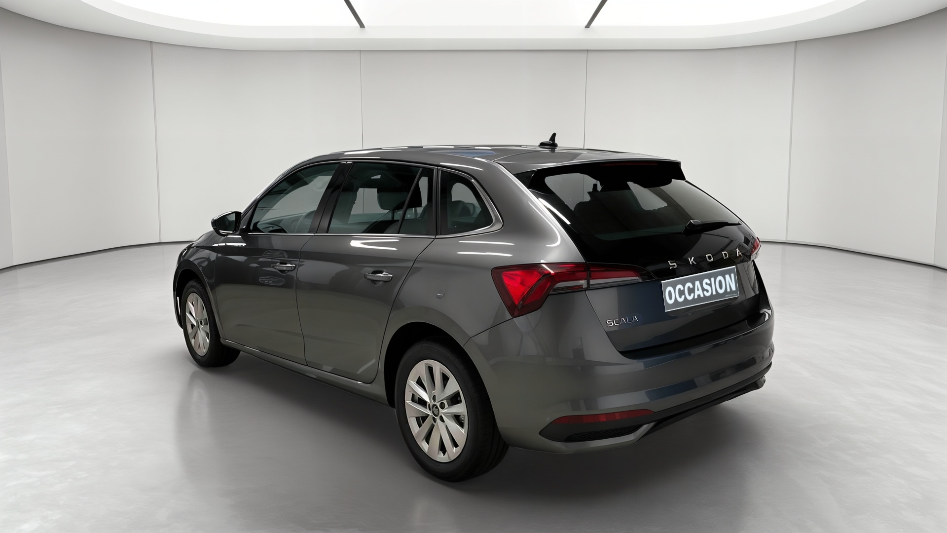 Photo 4 du véhicule SKODA SCALA