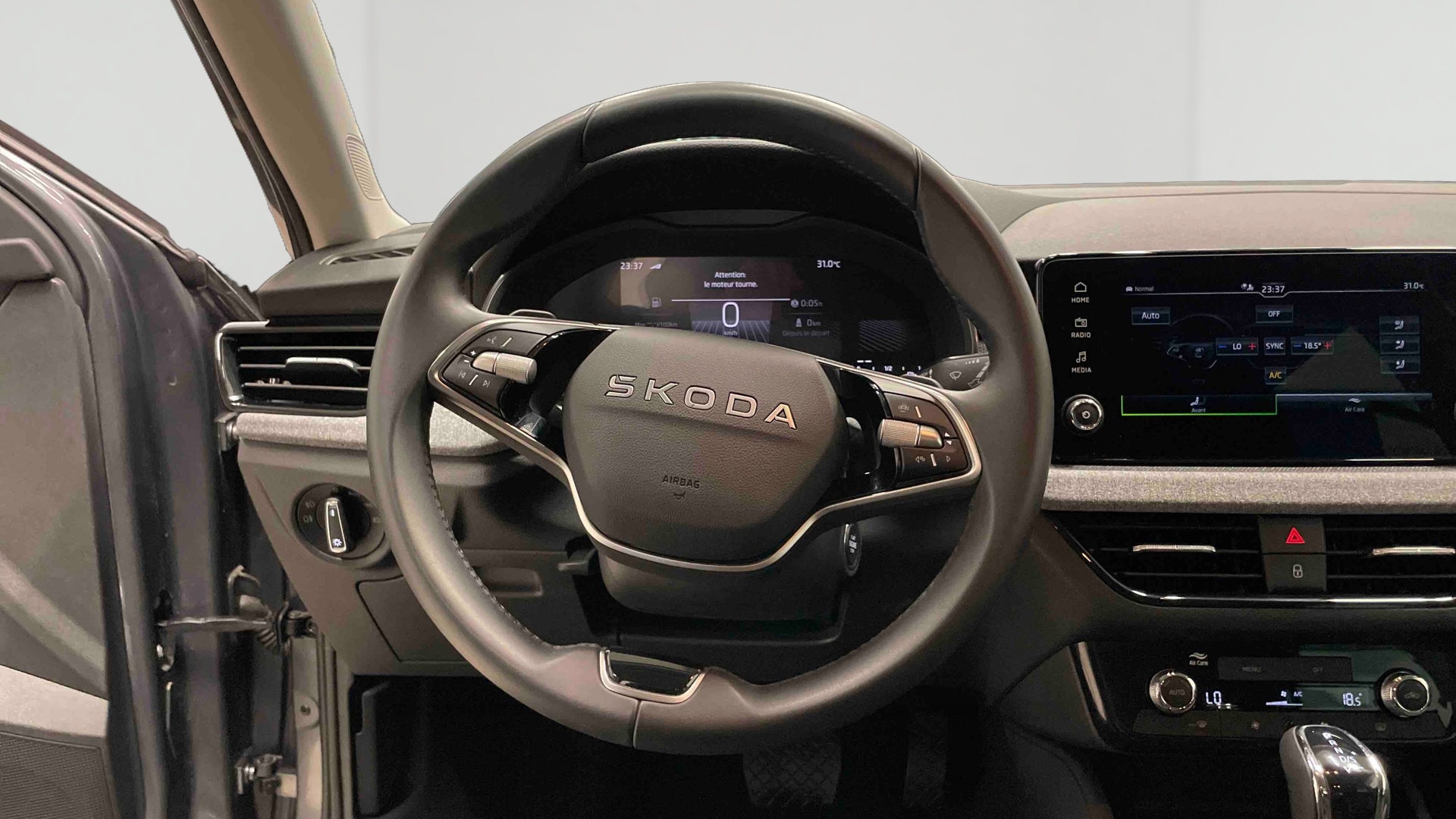 Photo 7 du véhicule SKODA SCALA