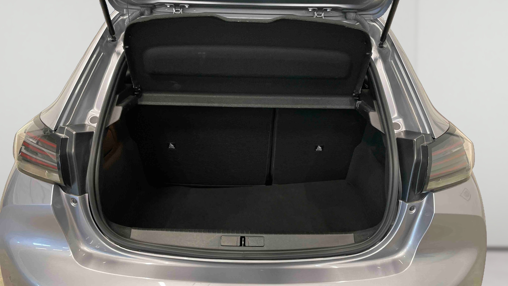Photo 19 du véhicule PEUGEOT 208