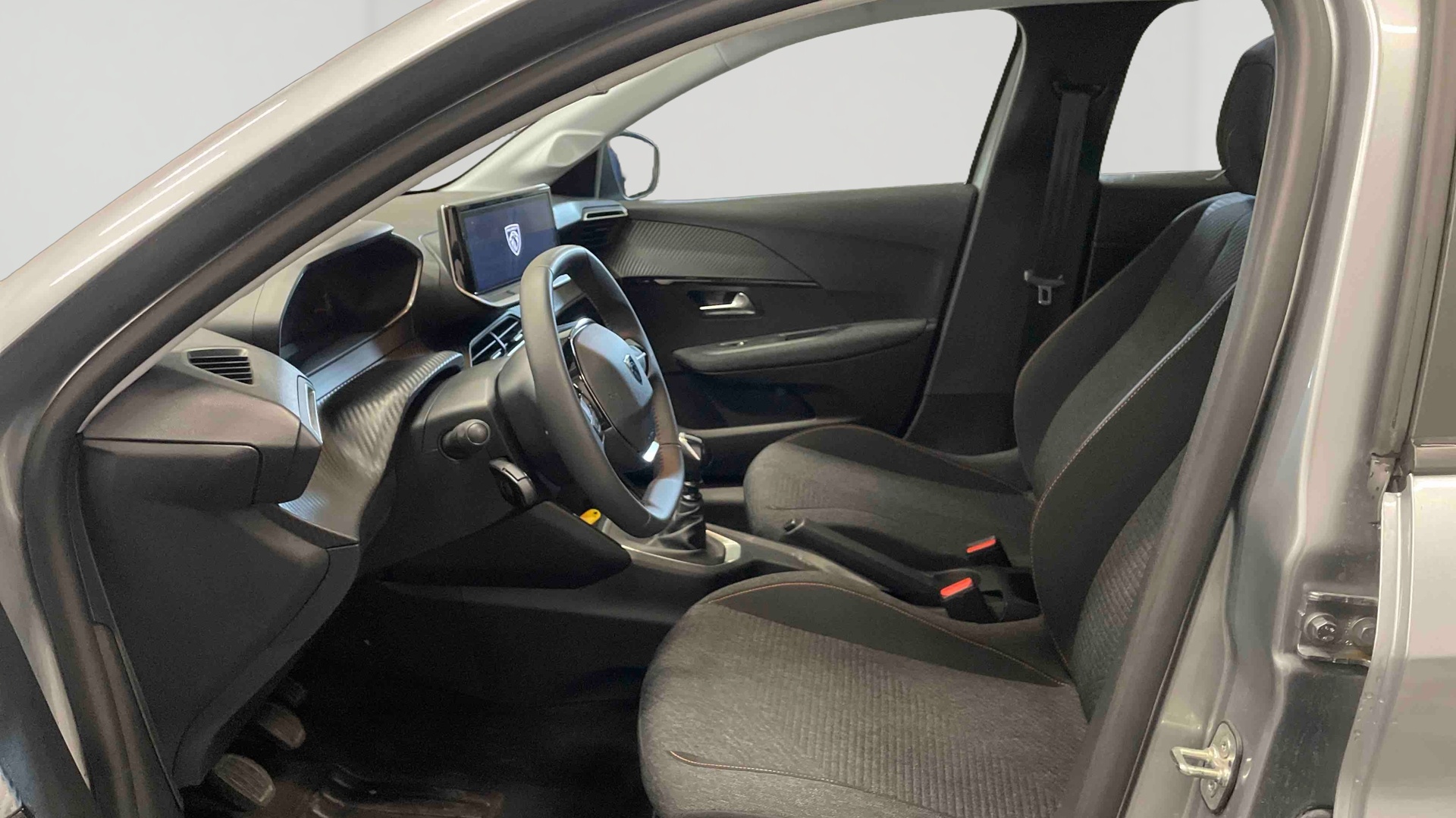 Photo 9 du véhicule PEUGEOT 208