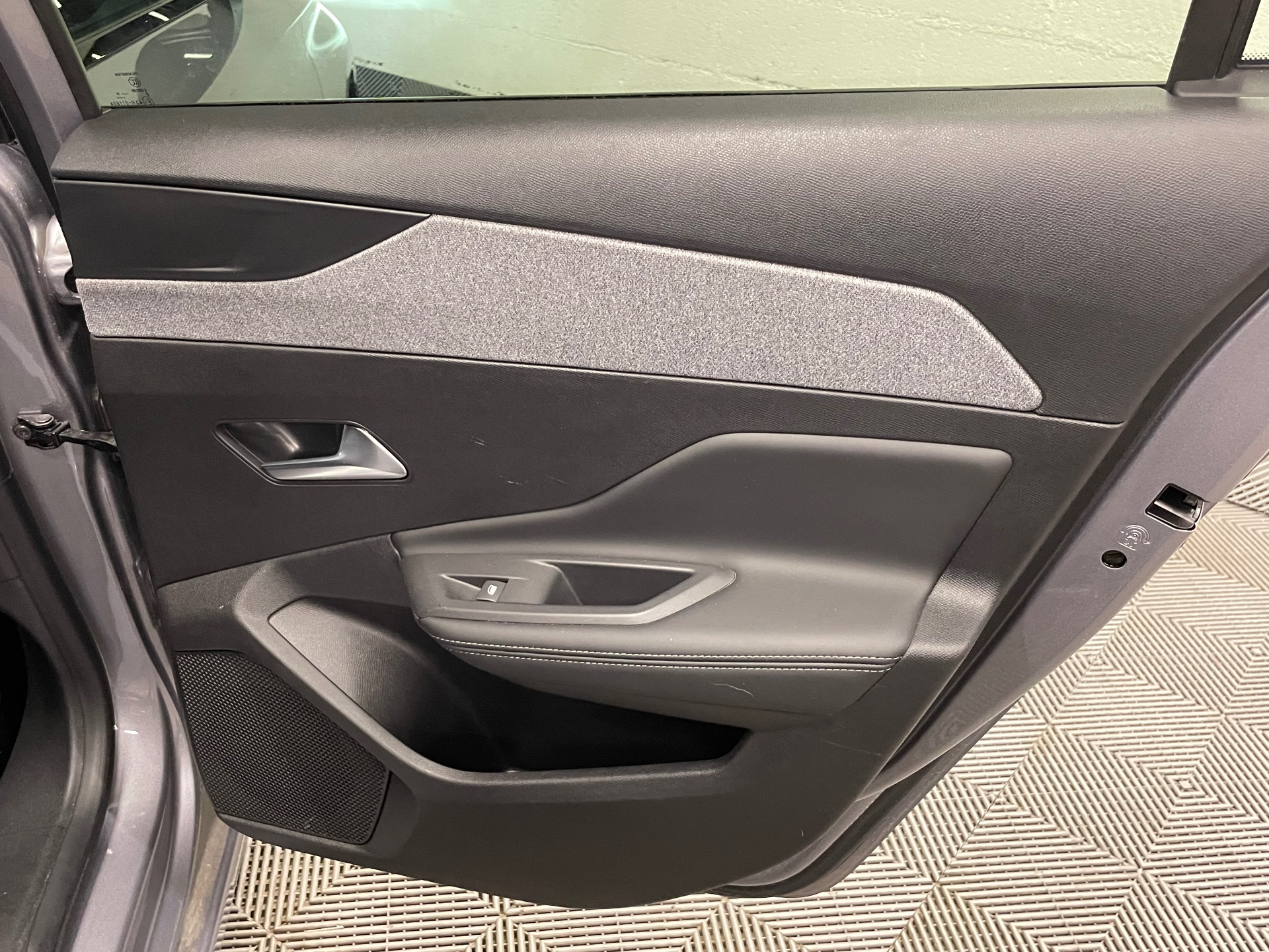 Photo 27 du véhicule PEUGEOT 308