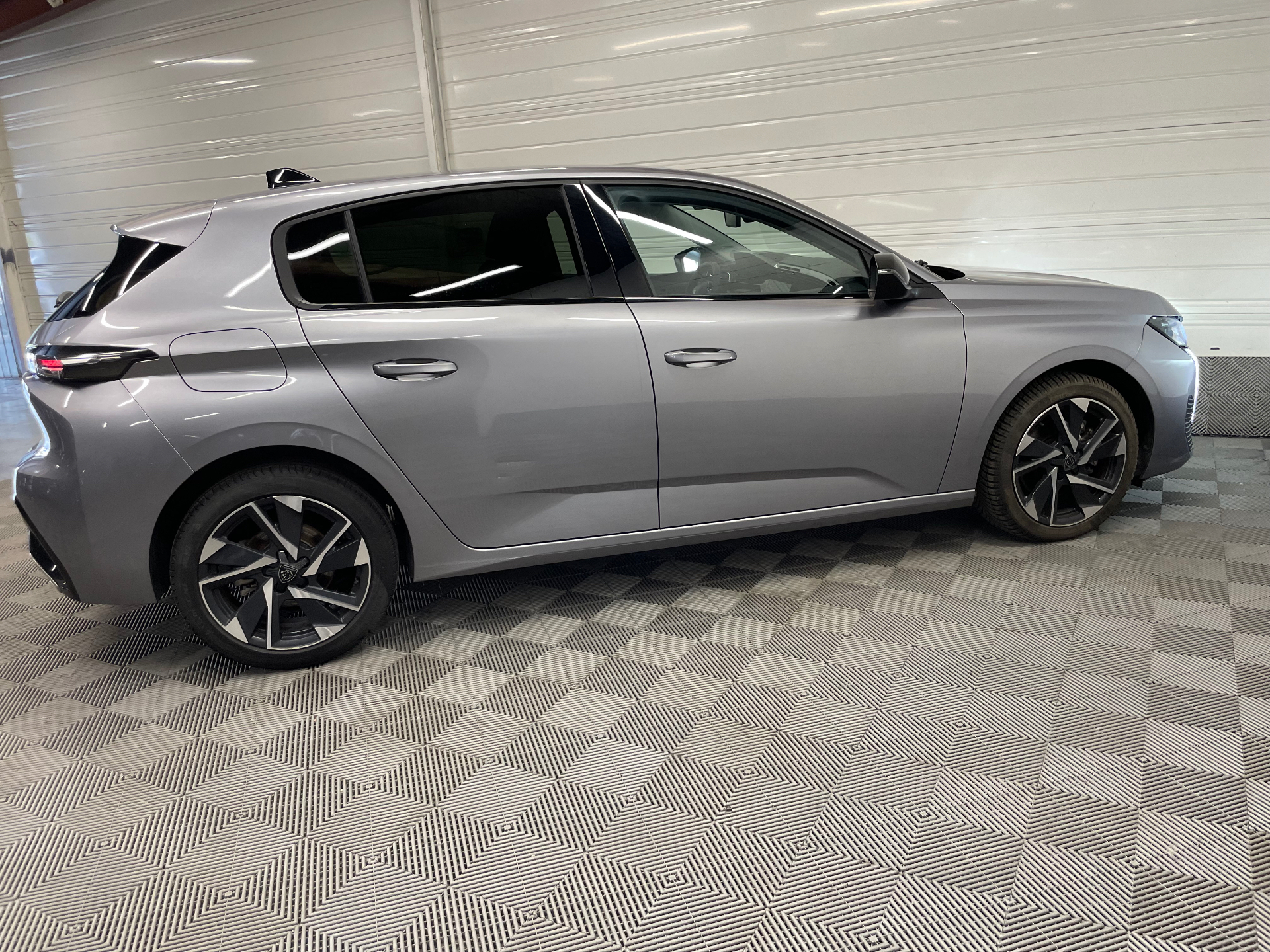 Photo 5 du véhicule PEUGEOT 308