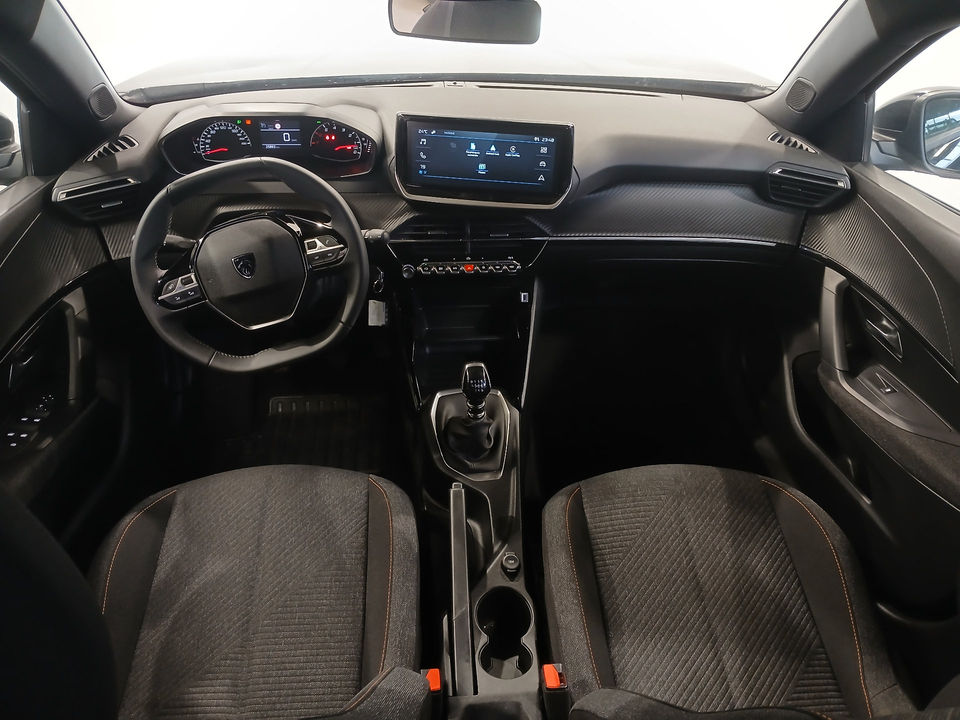 Photo 25 du véhicule PEUGEOT 2008