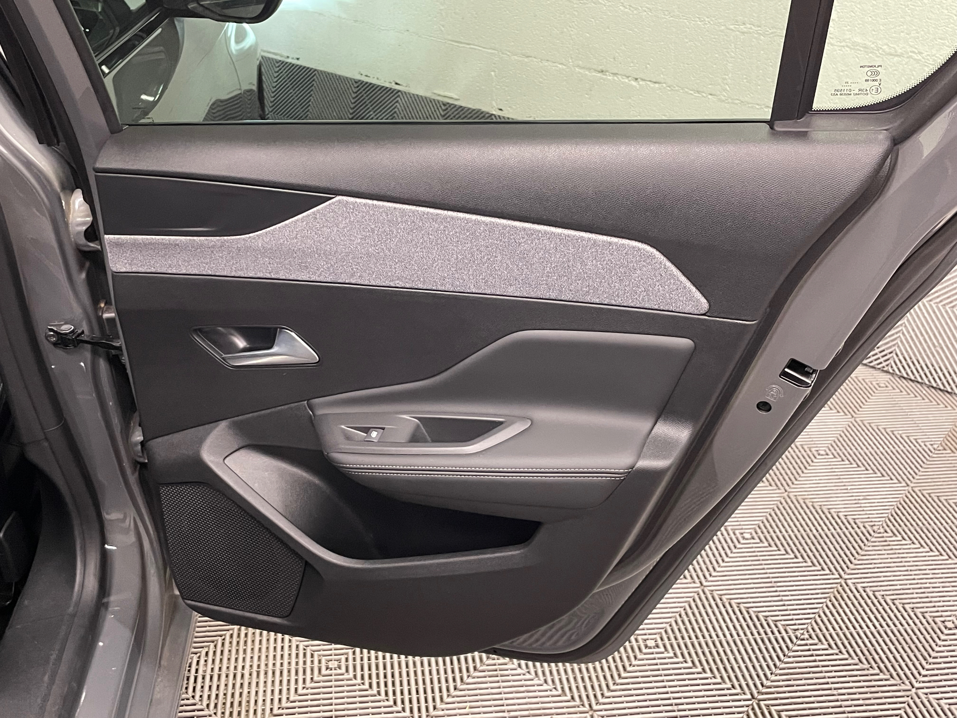 Photo 27 du véhicule PEUGEOT 308