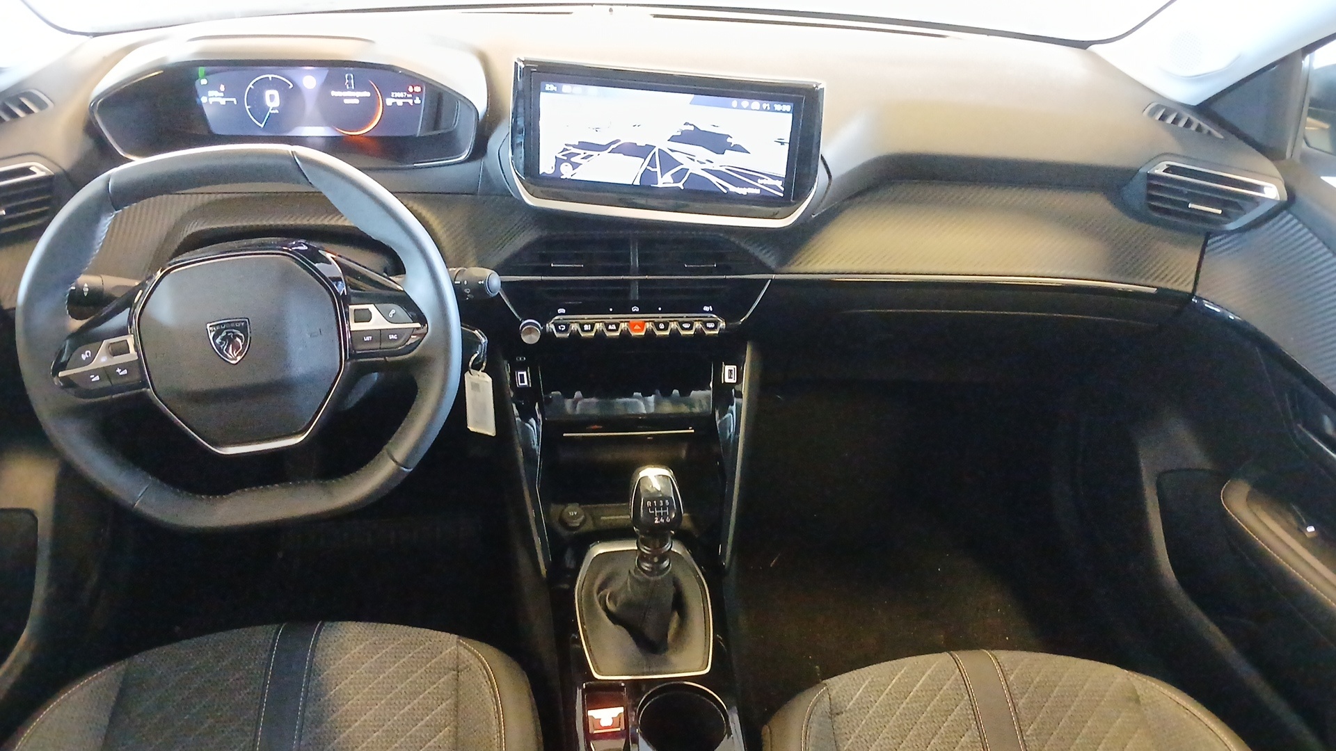 Photo 25 du véhicule PEUGEOT 208