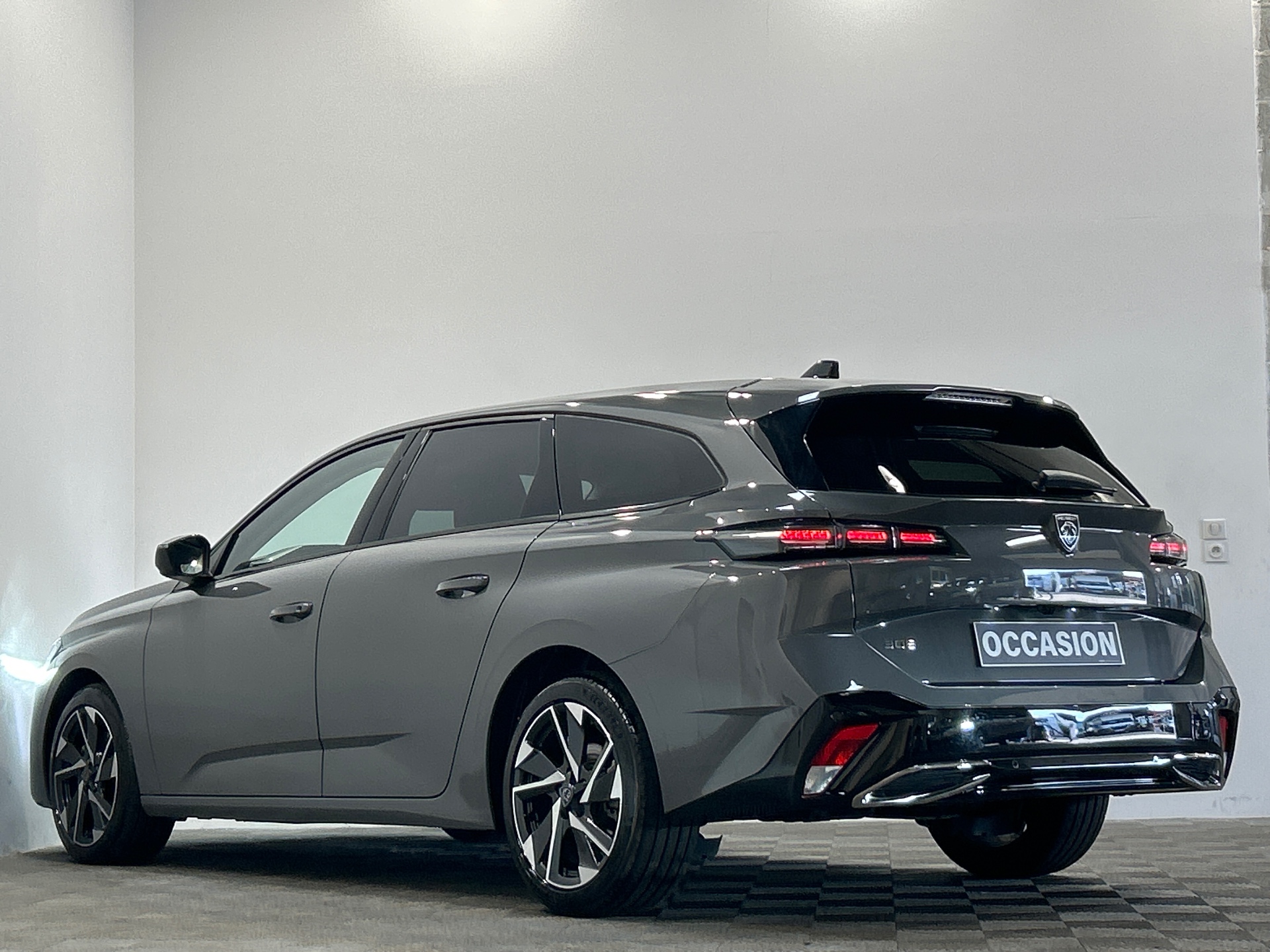 Photo 4 du véhicule PEUGEOT 308 SW