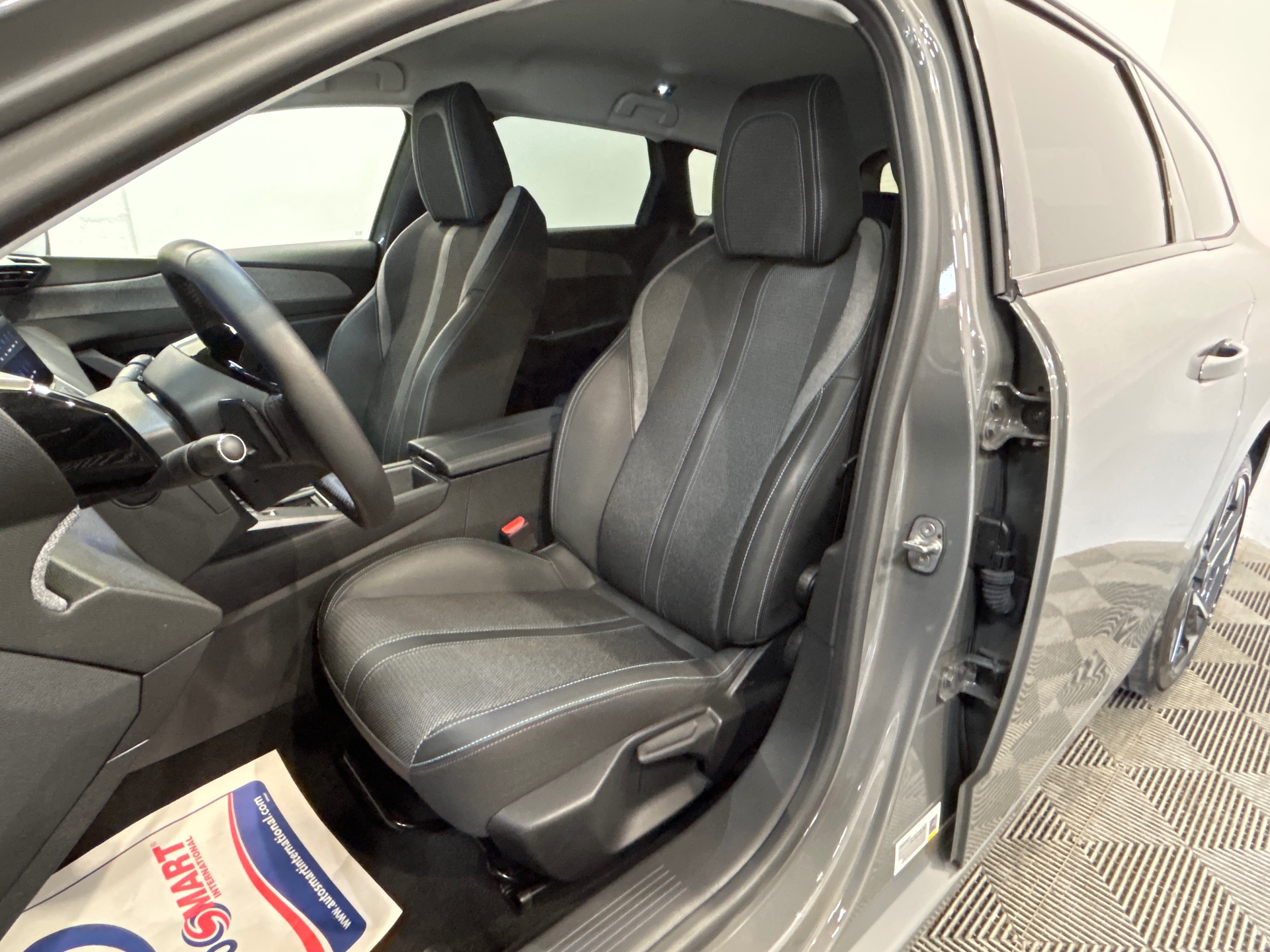 Photo 9 du véhicule PEUGEOT 308 SW