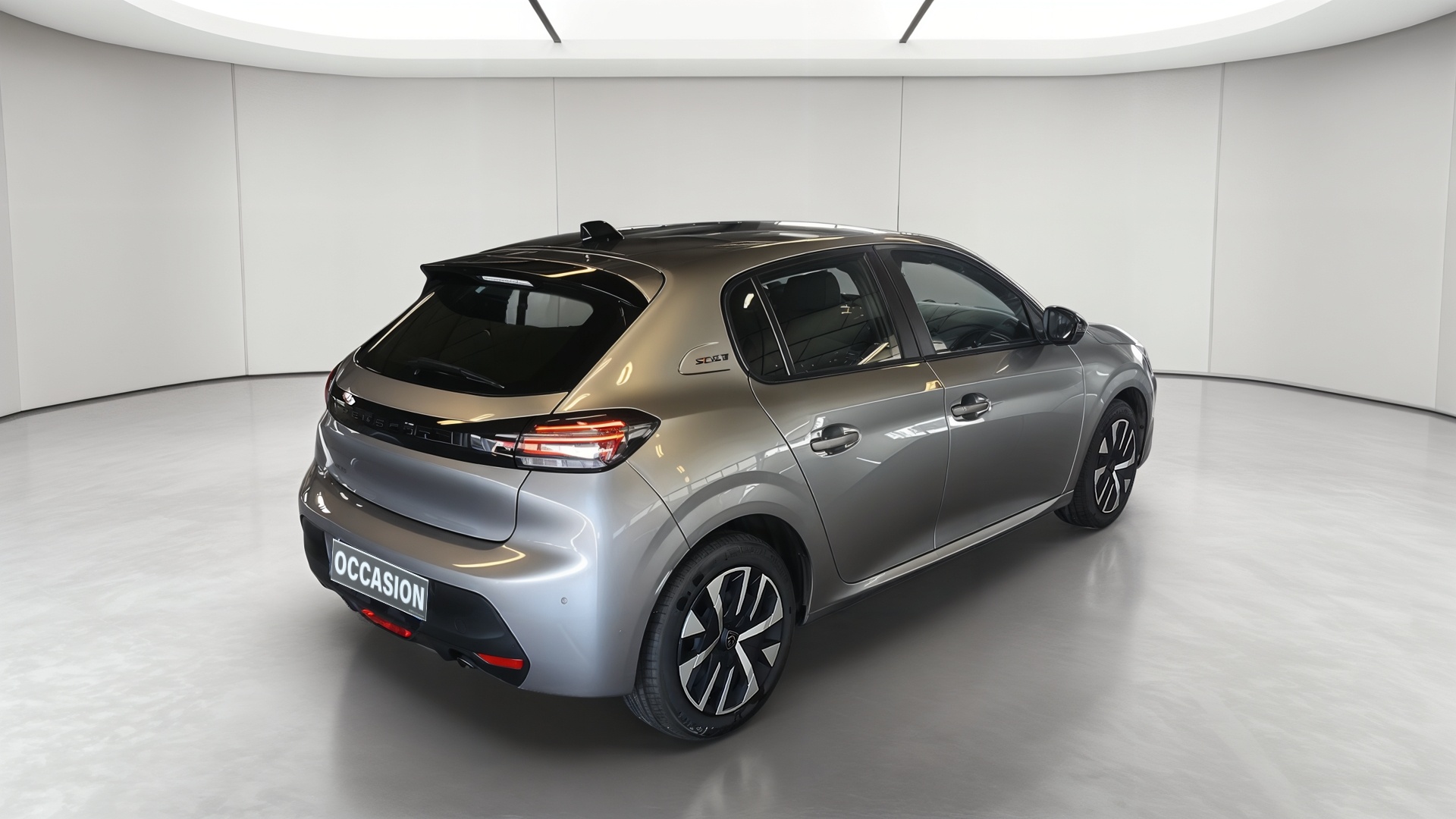 Photo 2 du véhicule PEUGEOT 208