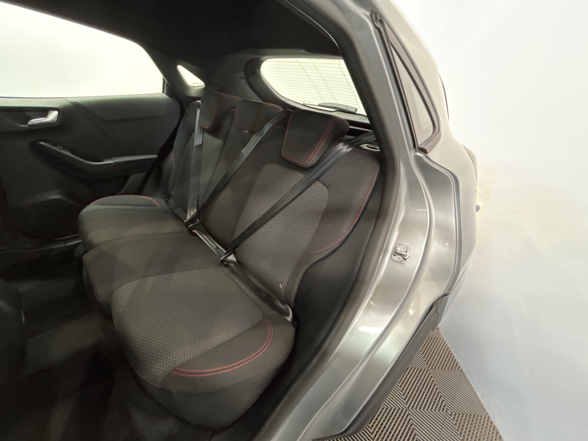 Photo 10 du véhicule FORD PUMA