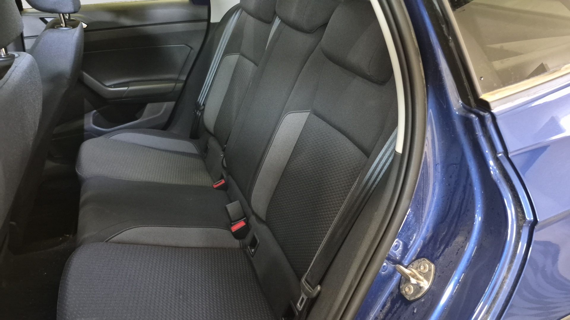Photo 10 du véhicule VOLKSWAGEN TAIGO