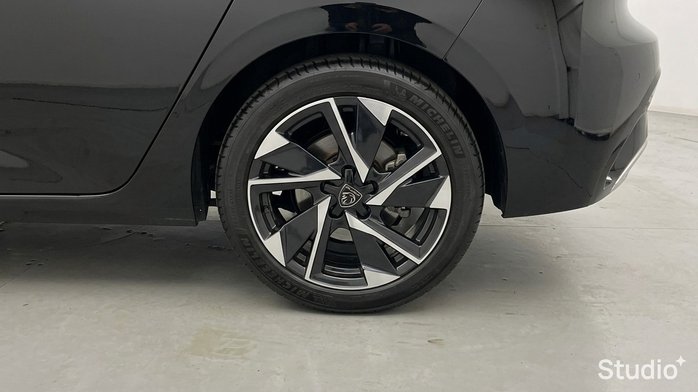 Photo 15 du véhicule PEUGEOT 308