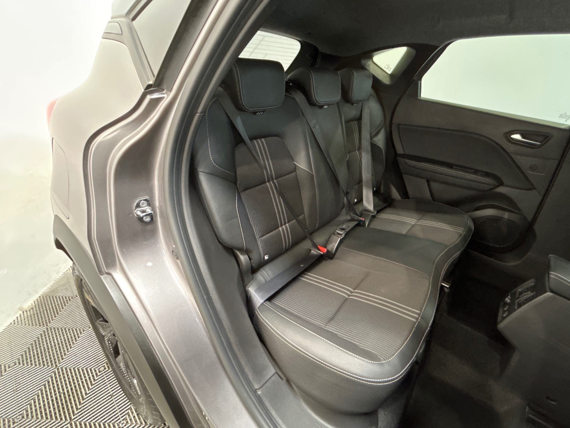 Photo 32 du véhicule RENAULT CAPTUR
