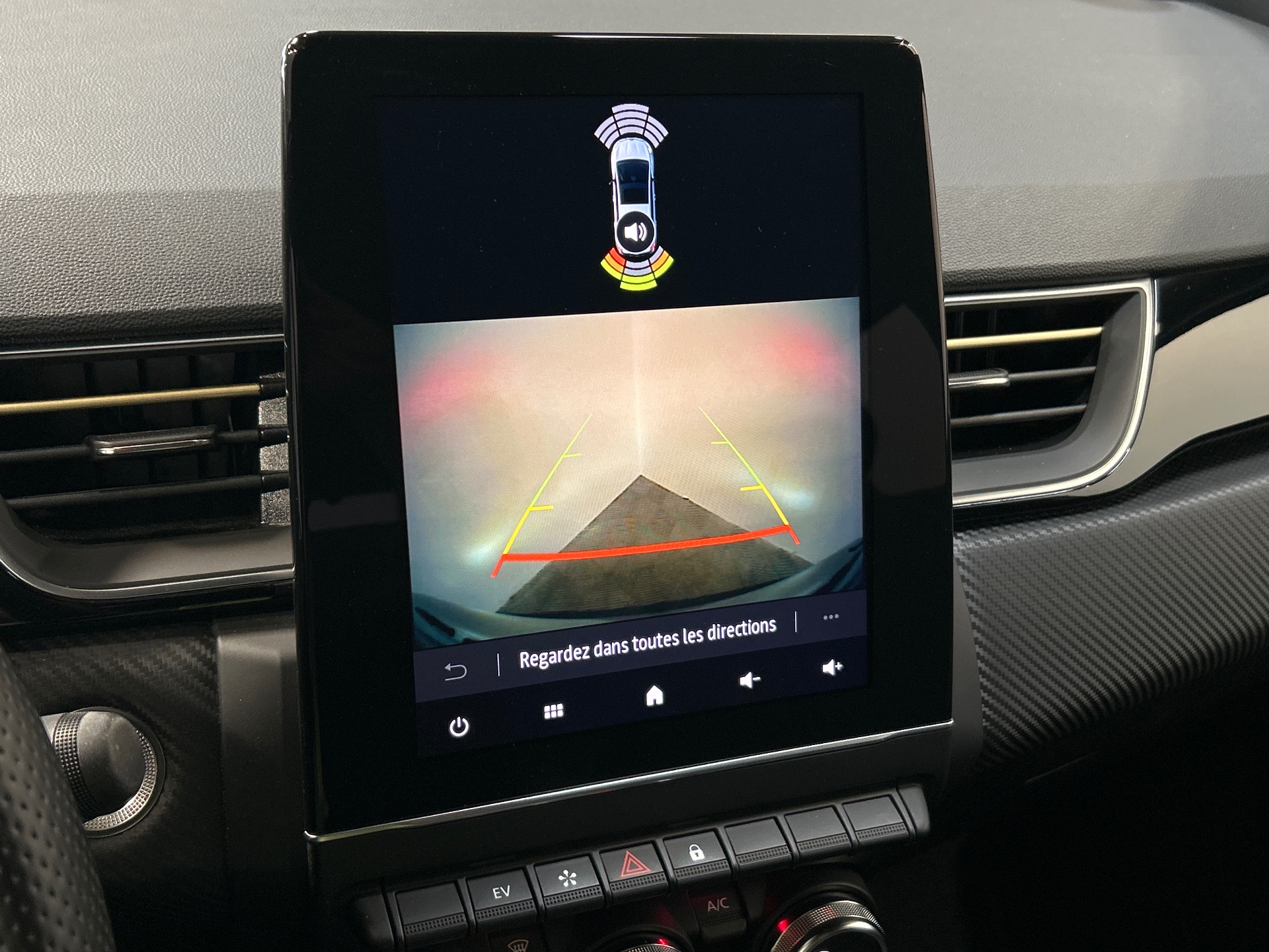 Photo 13 du véhicule RENAULT CAPTUR