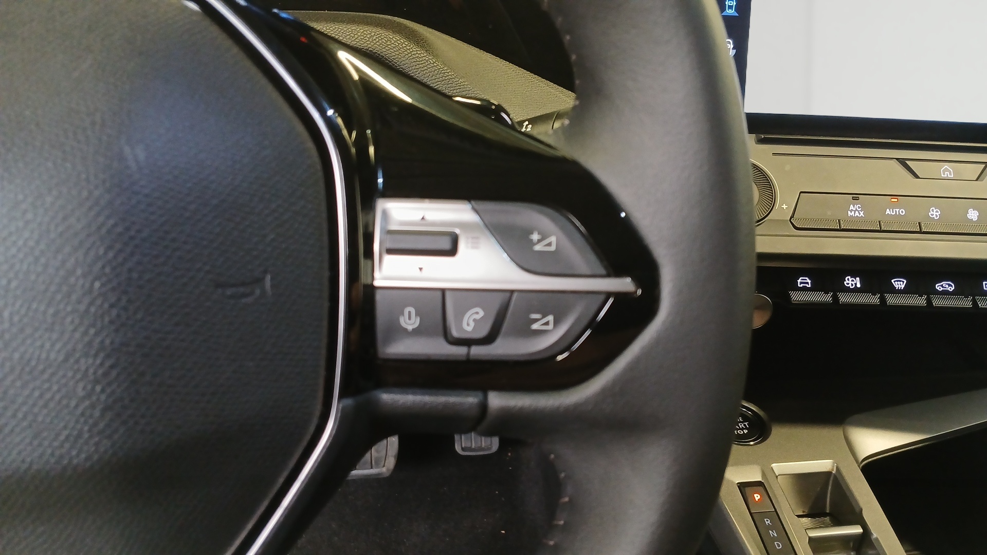 Photo 13 du véhicule PEUGEOT 308
