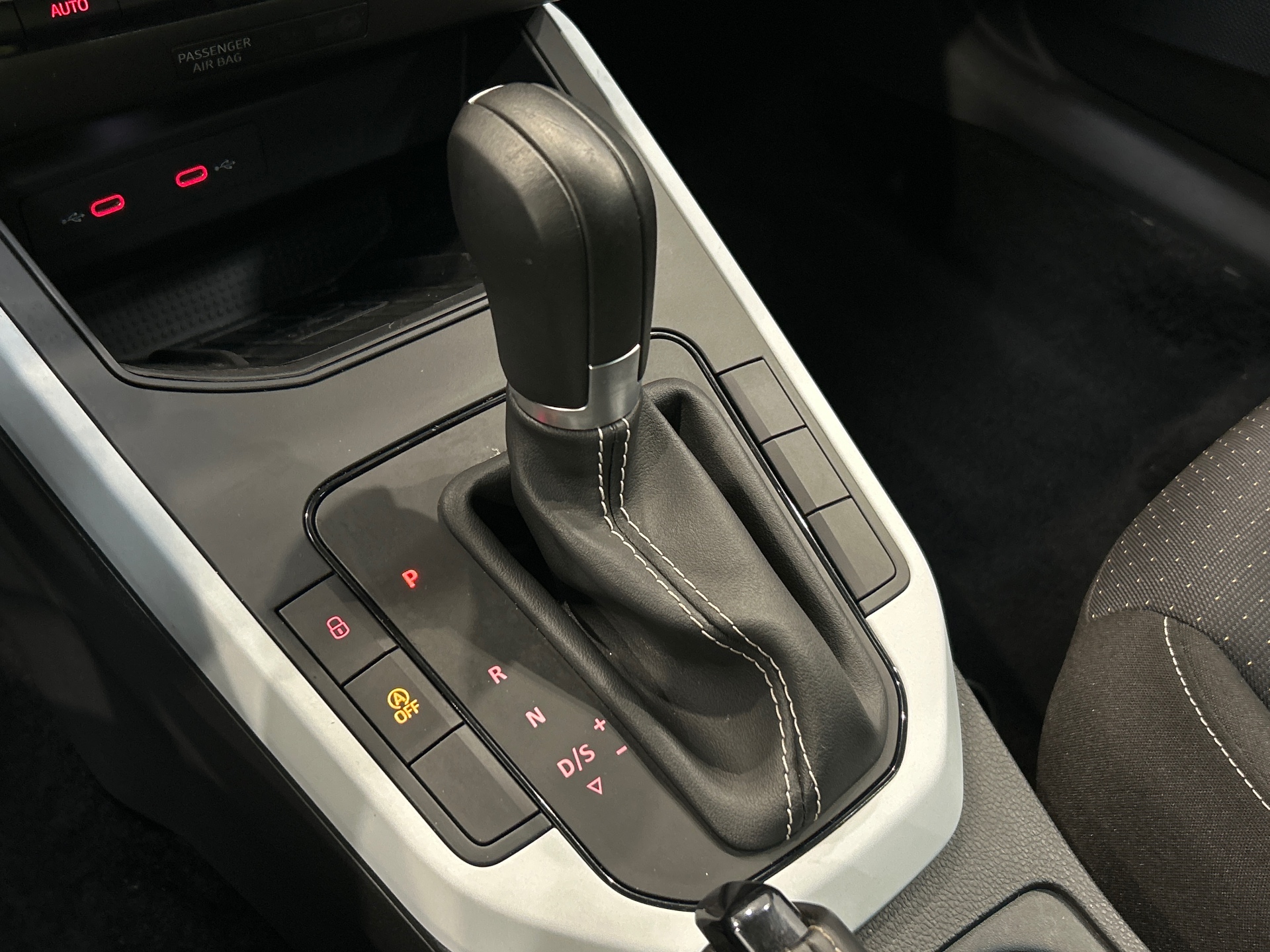 Photo 17 du véhicule SEAT ARONA