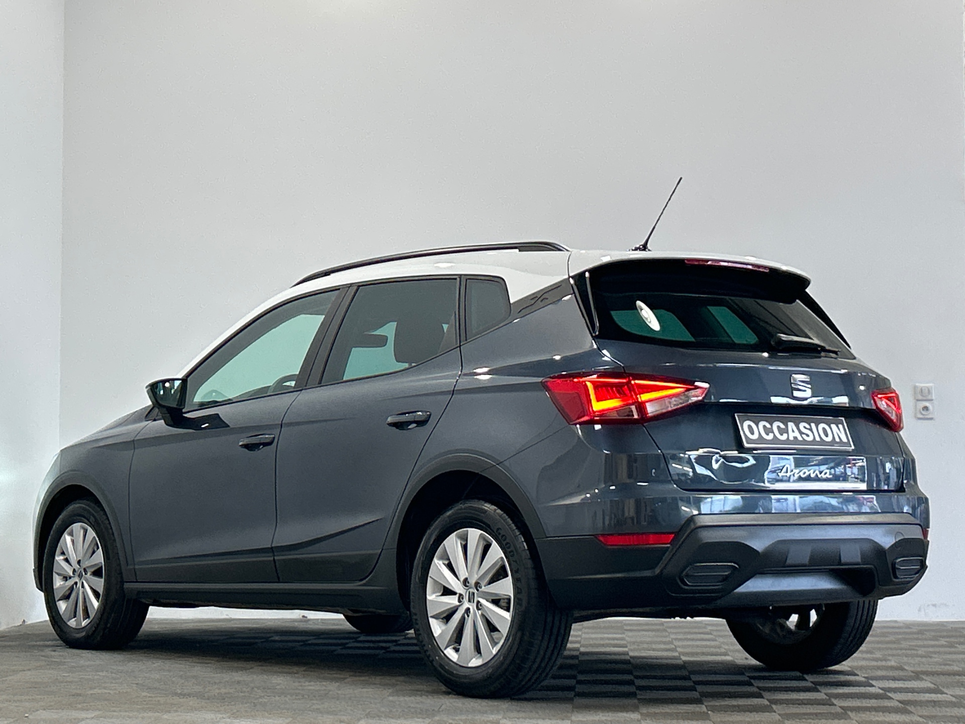 Photo 4 du véhicule SEAT ARONA