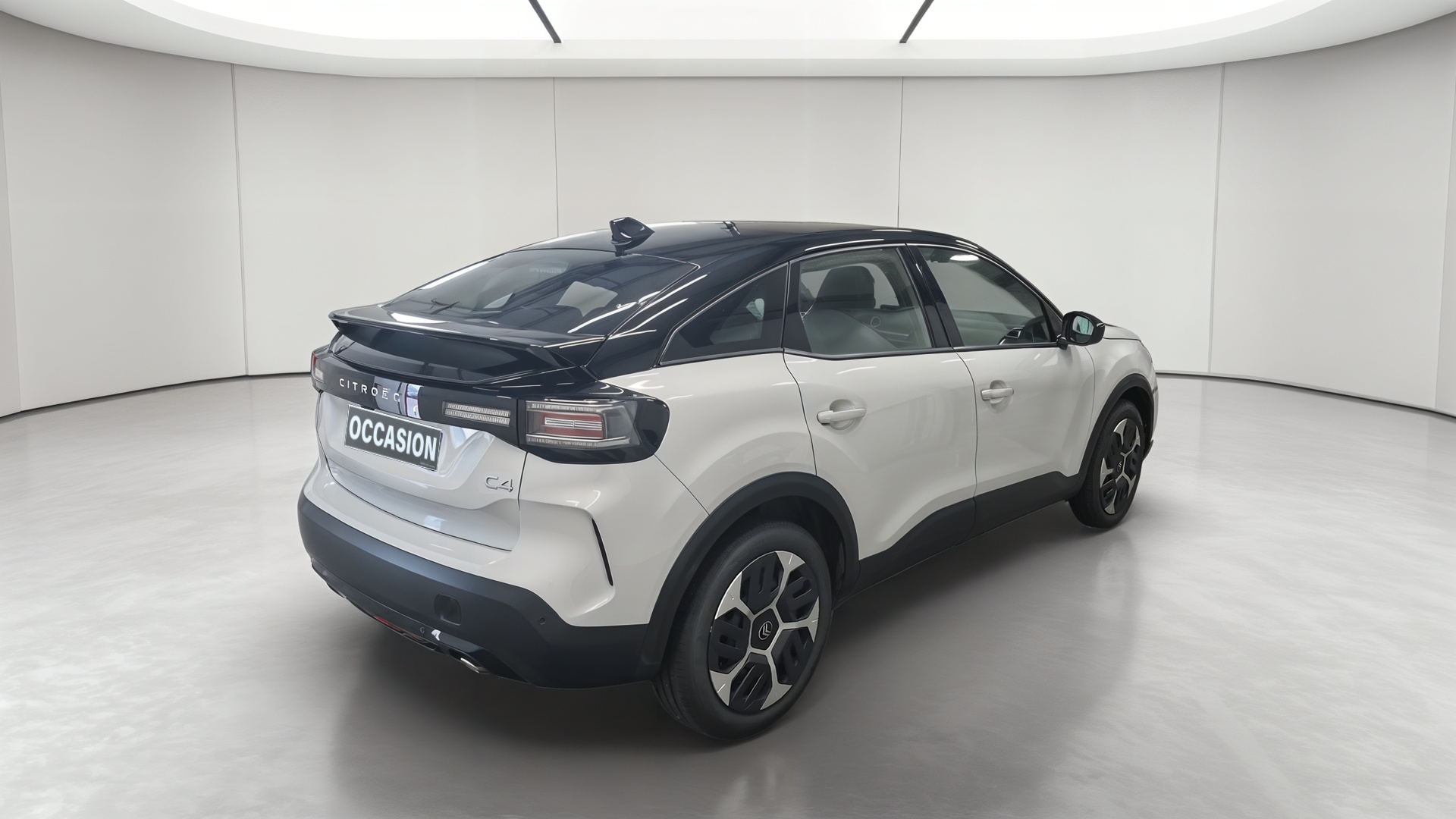 Photo 6 du véhicule CITROEN C4