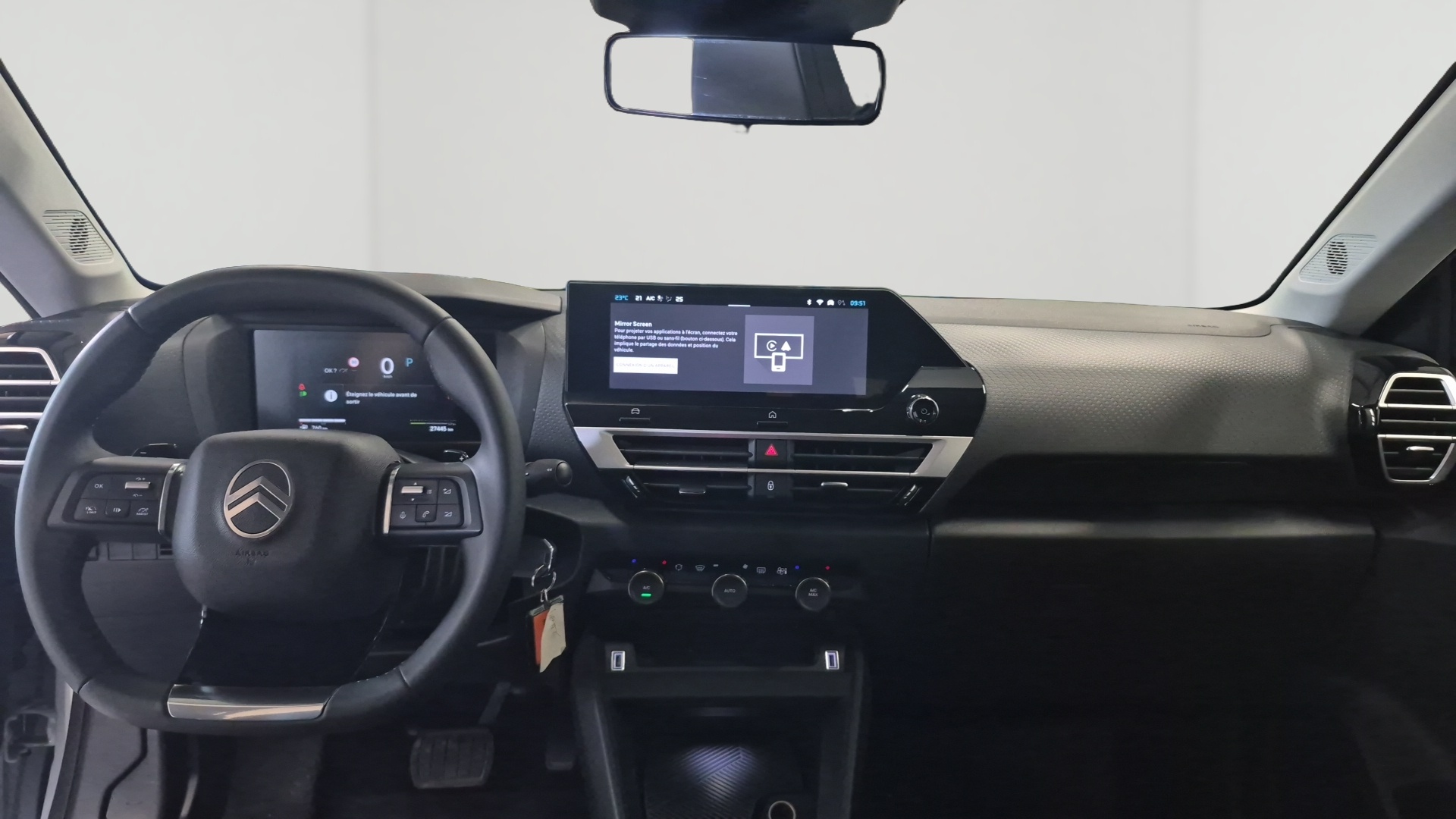 Photo 8 du véhicule CITROEN C4