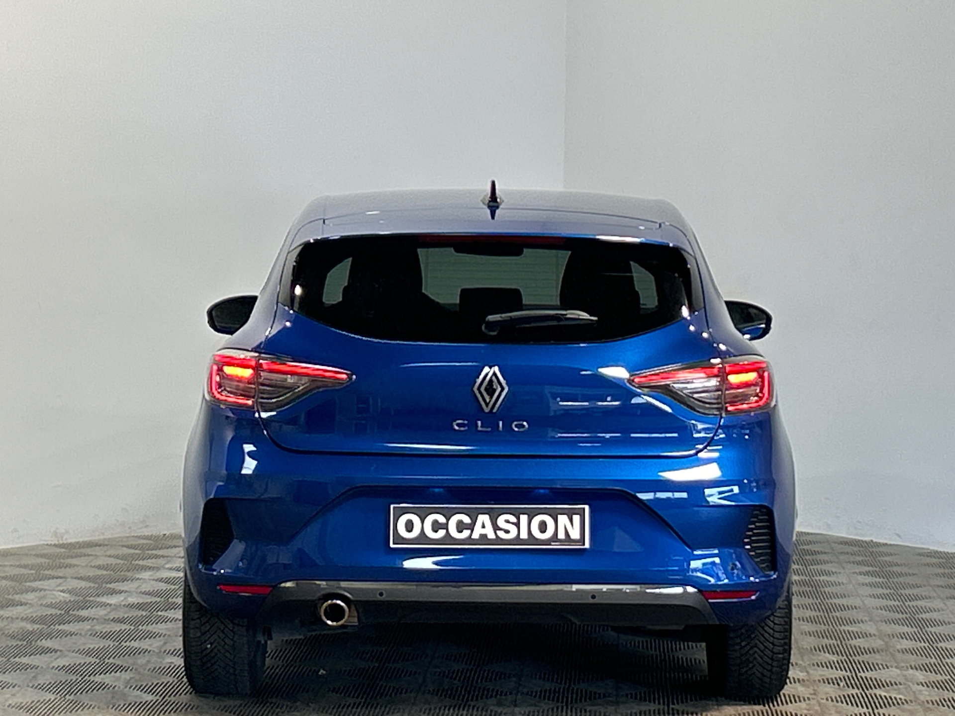 Photo 5 du véhicule RENAULT CLIO V