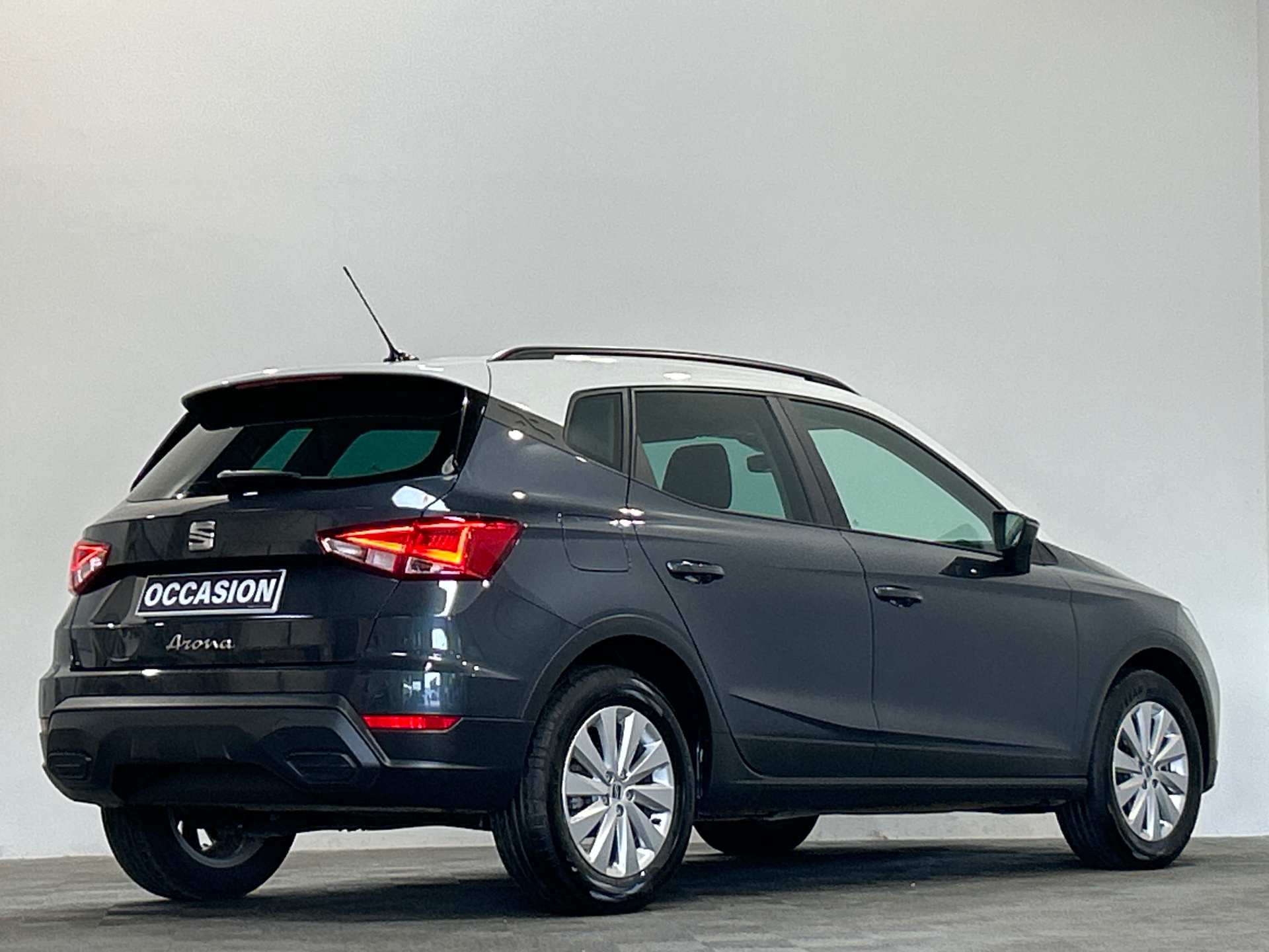 Photo 3 du véhicule SEAT ARONA
