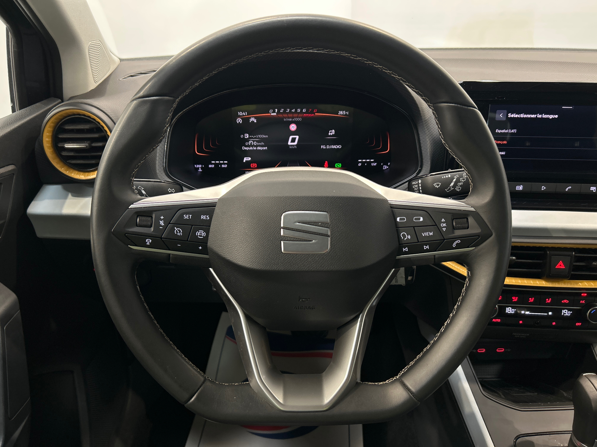 Photo 11 du véhicule SEAT ARONA