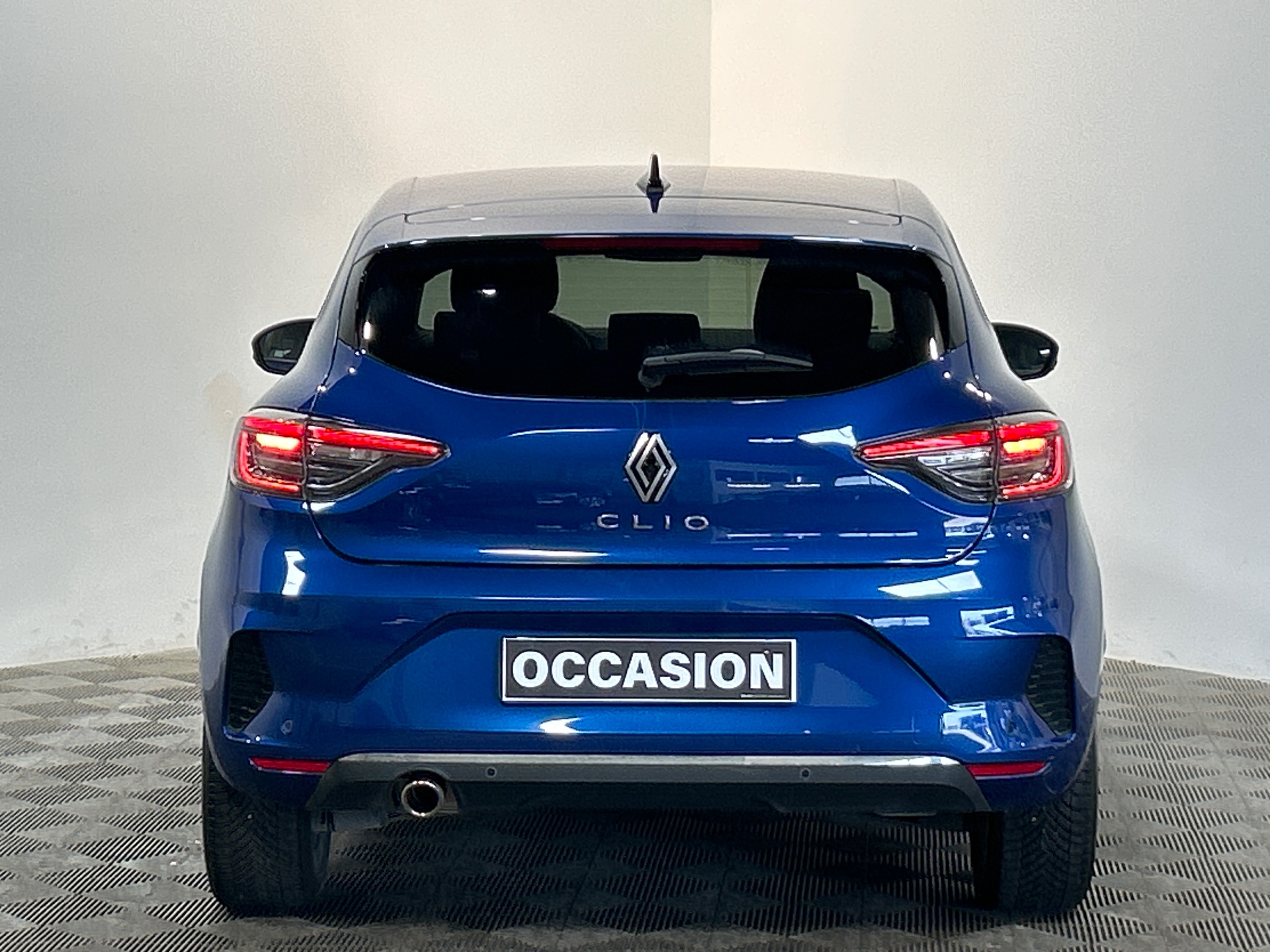 Photo 5 du véhicule RENAULT CLIO V