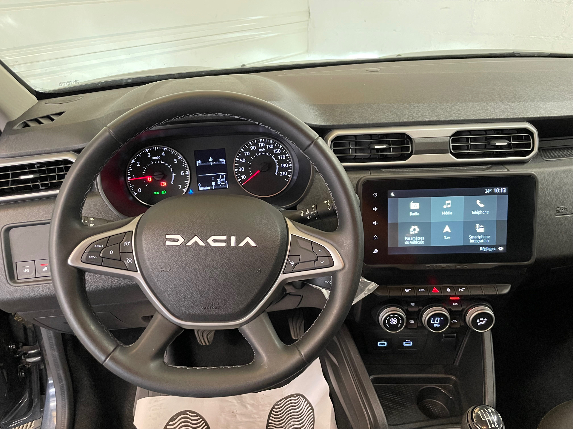 Photo 14 du véhicule DACIA DUSTER