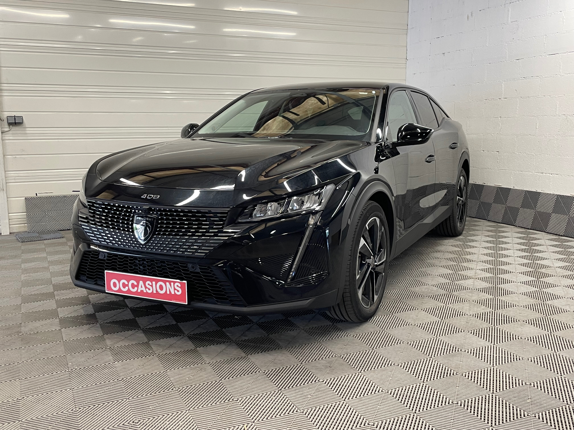 PEUGEOT 408
