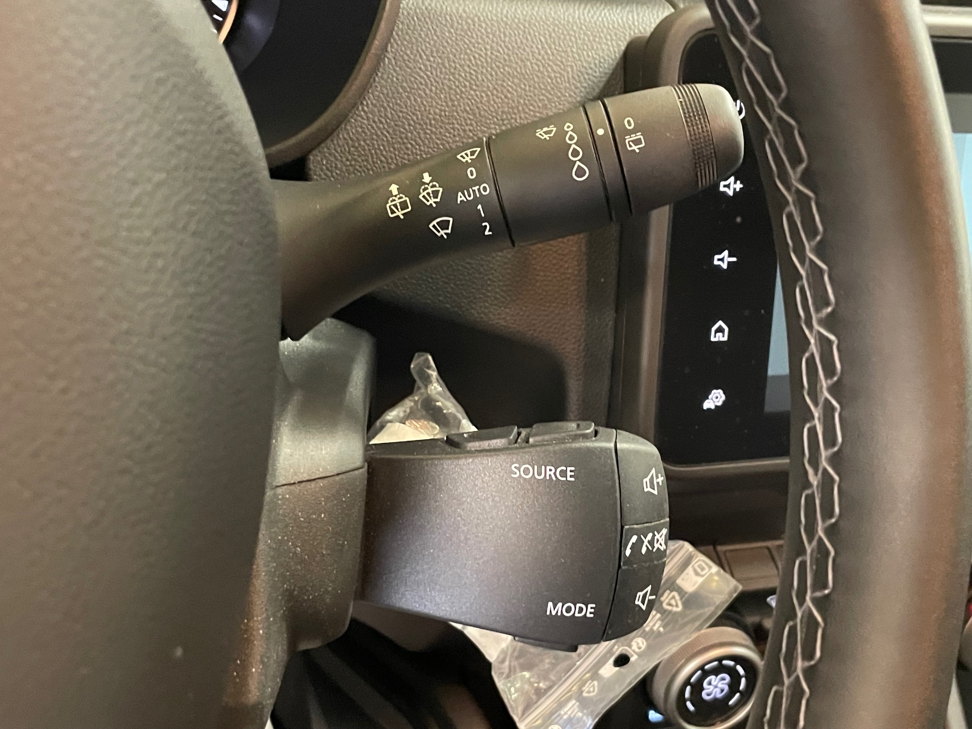 Photo 20 du véhicule DACIA DUSTER