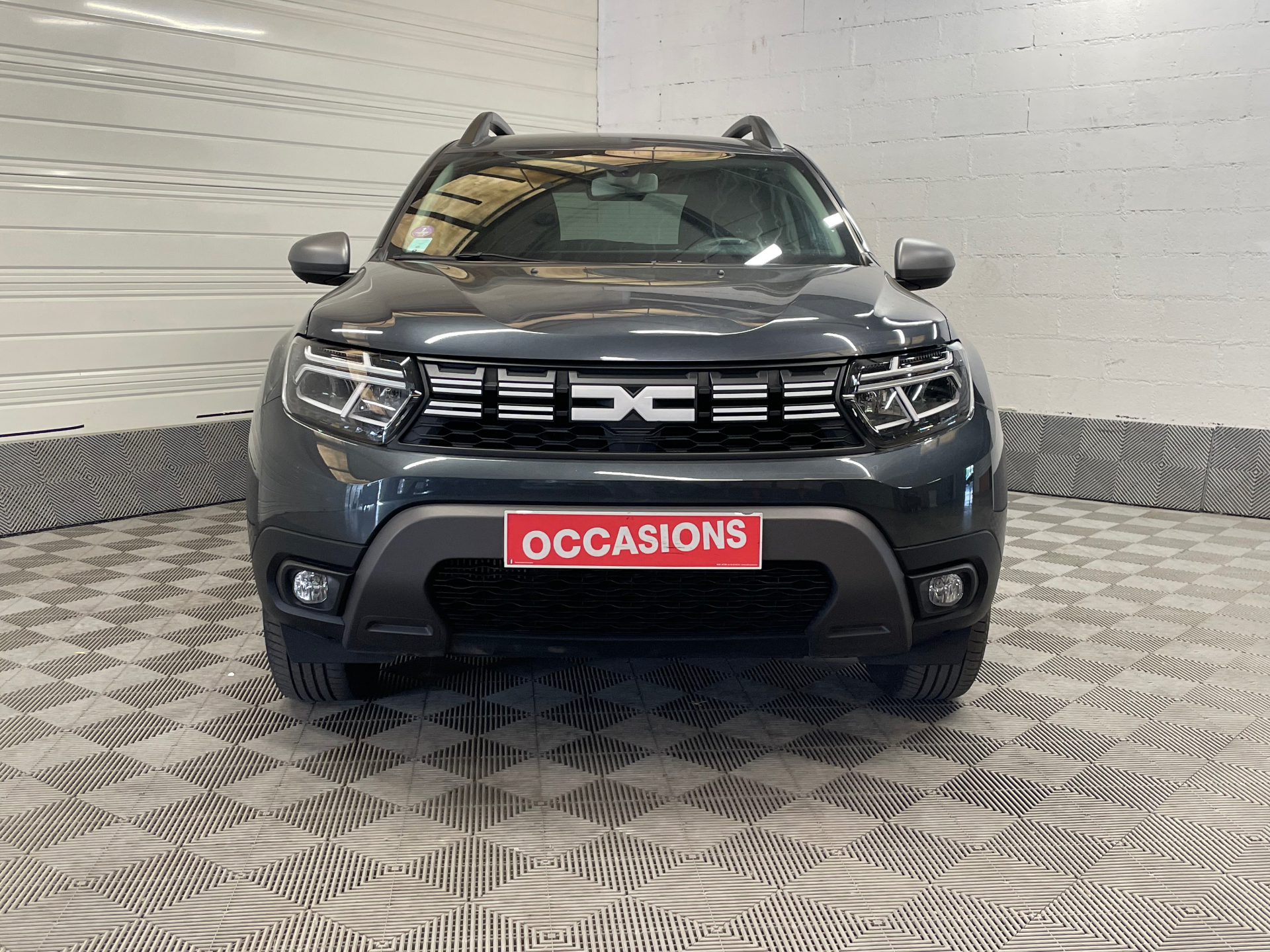 Photo 2 du véhicule DACIA DUSTER