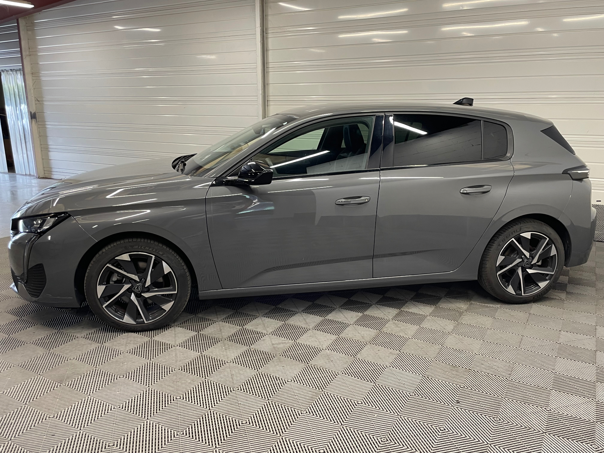 Photo 5 du véhicule PEUGEOT 308