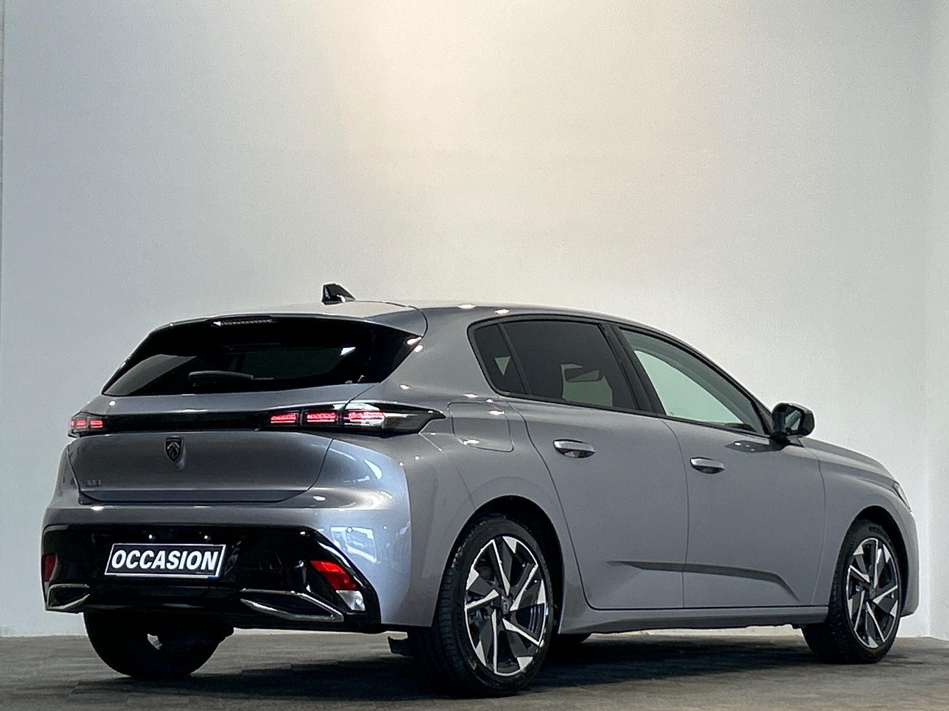 Photo 3 du véhicule PEUGEOT 308
