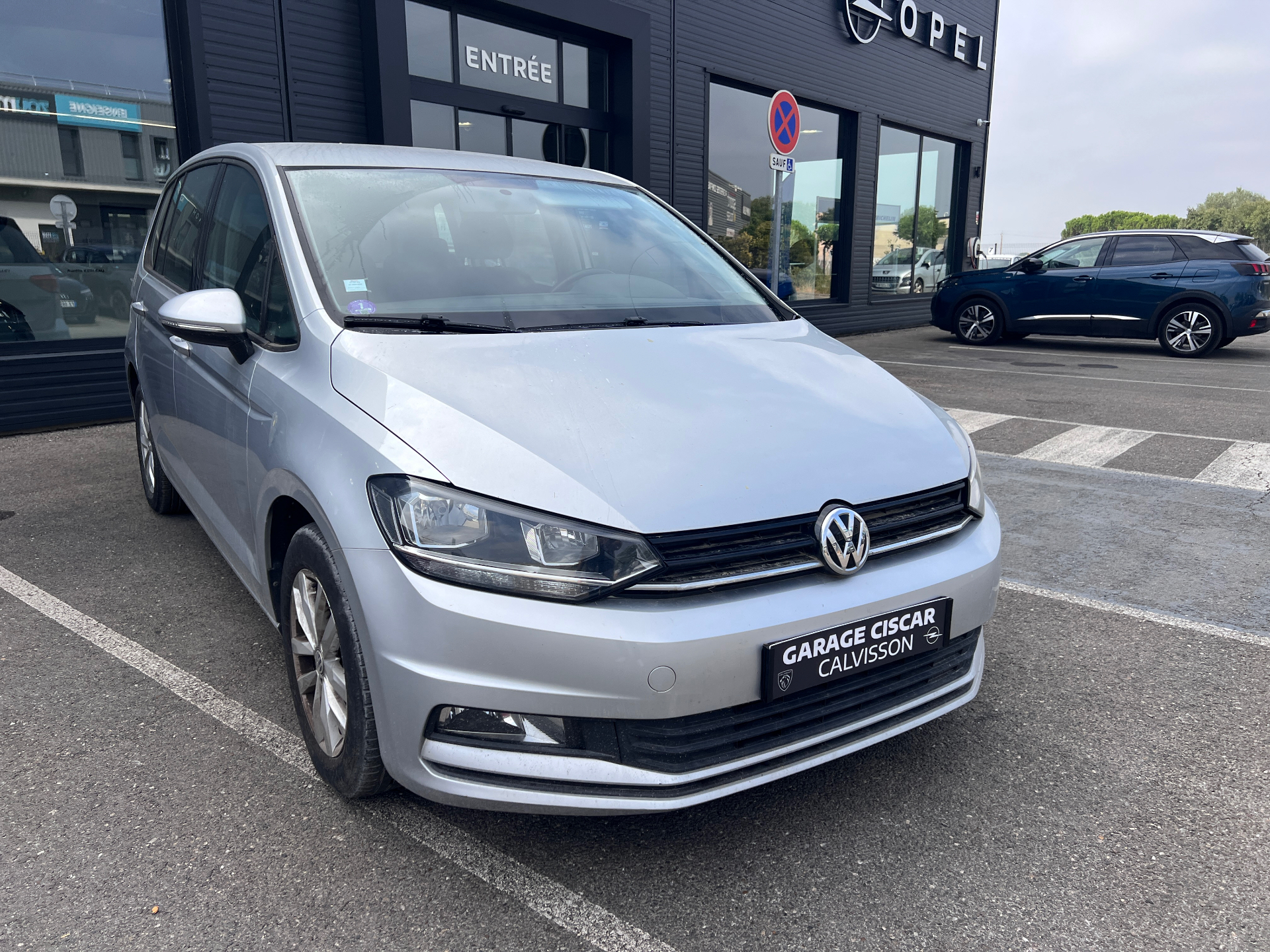 VOLKSWAGEN TOURAN 2015