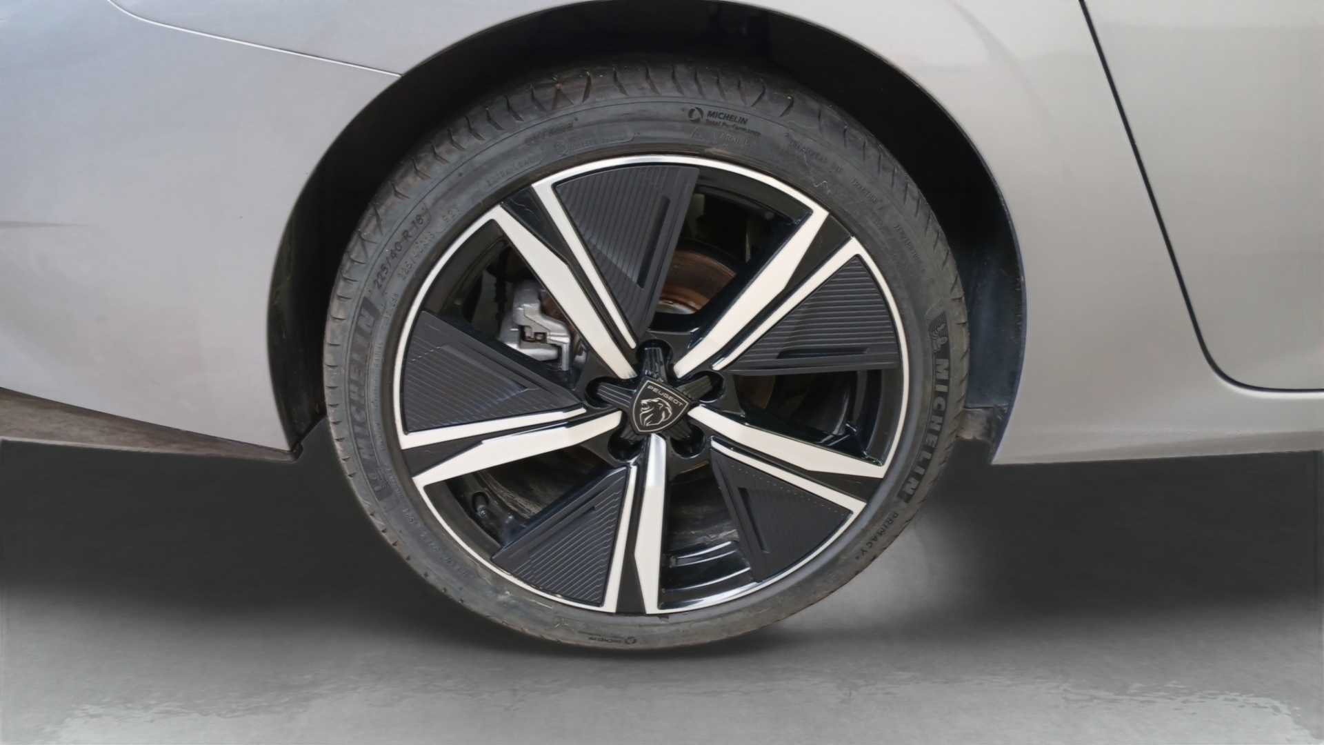 Photo 16 du véhicule PEUGEOT 308 SW