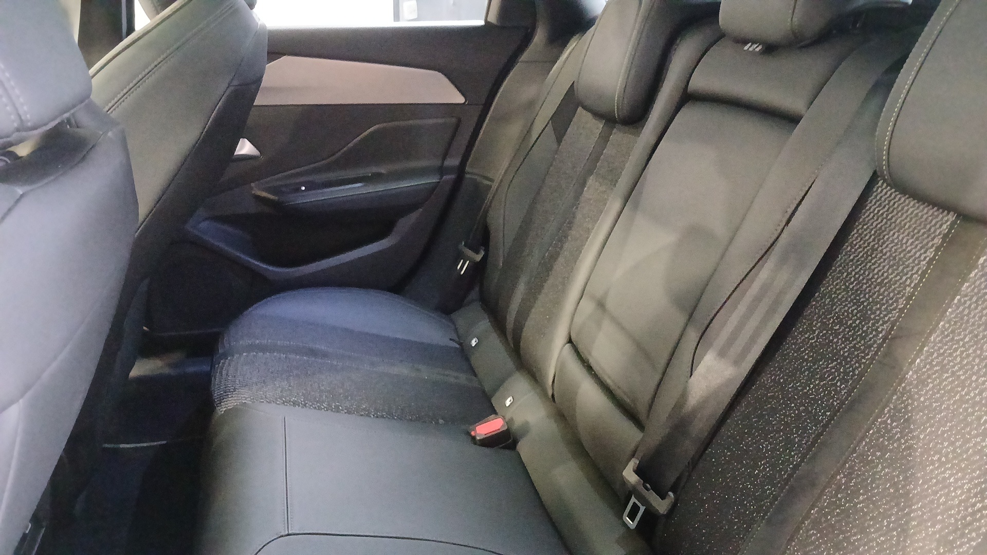 Photo 24 du véhicule PEUGEOT 308 SW